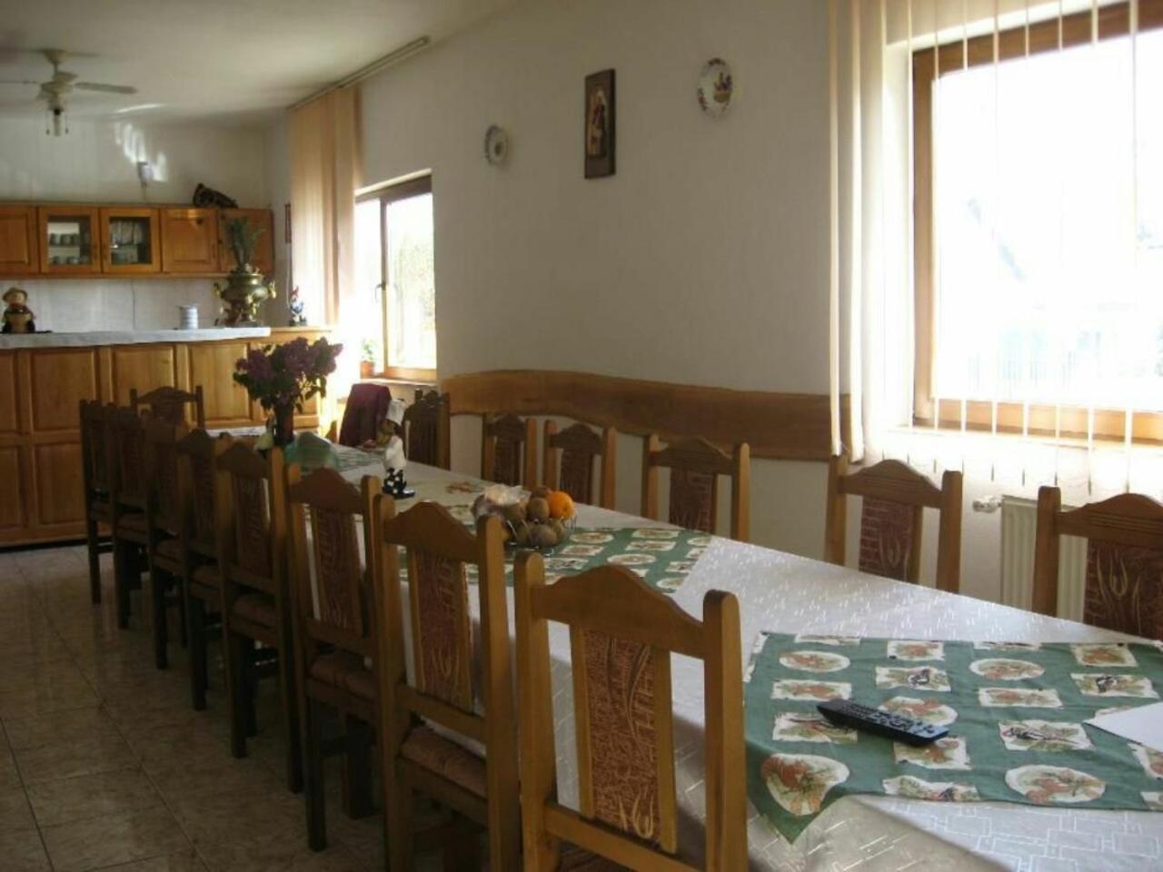 Casa cu Păuni