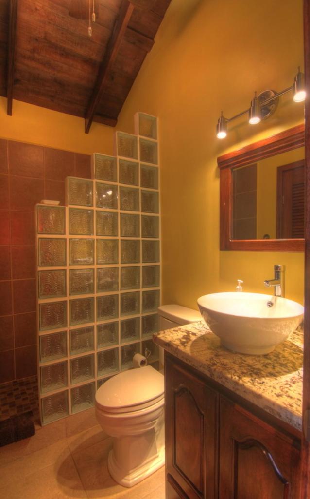 Inn at White Horse Guest House