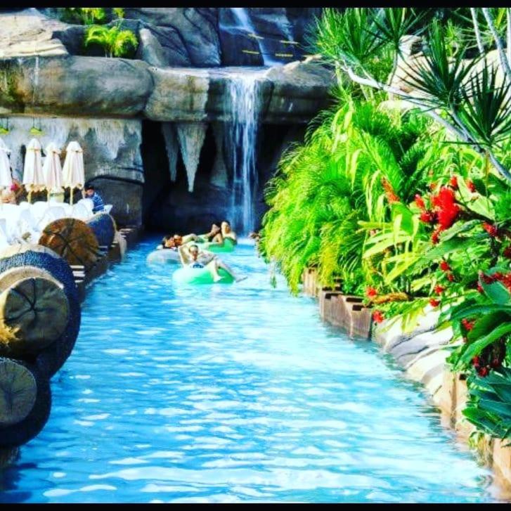 Piazza DiRoma Acqua Park- Parque aquático grátis