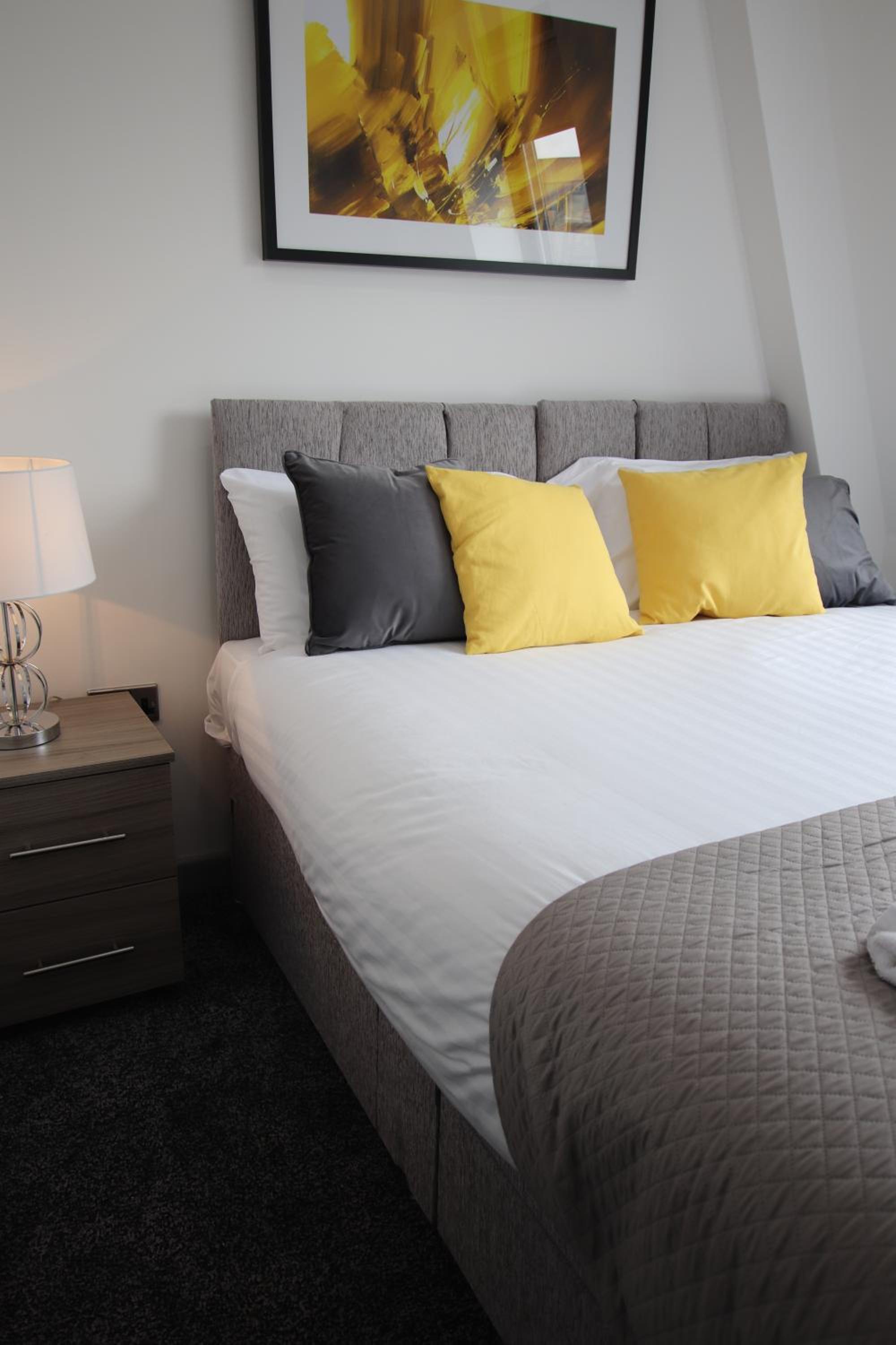 Halifax House, Studio Apartment 209 view 4