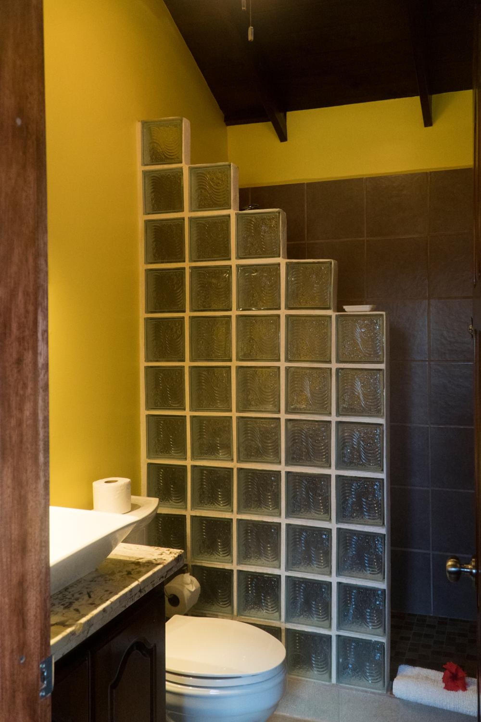 Inn at White Horse Guest House