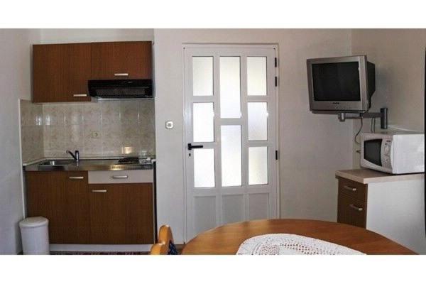 Apartments and Rooms Florijan view 3