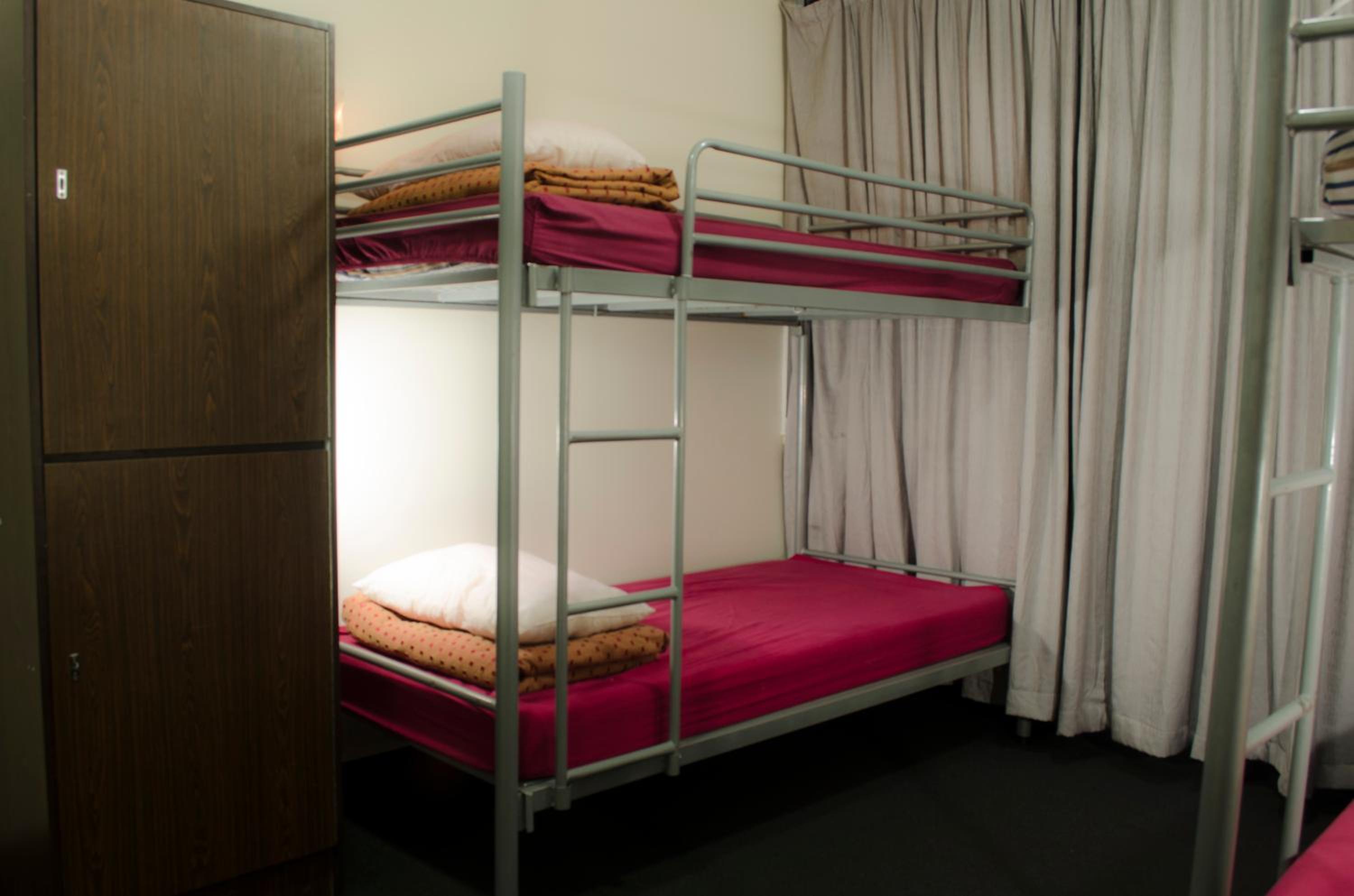 790 on George Backpackers