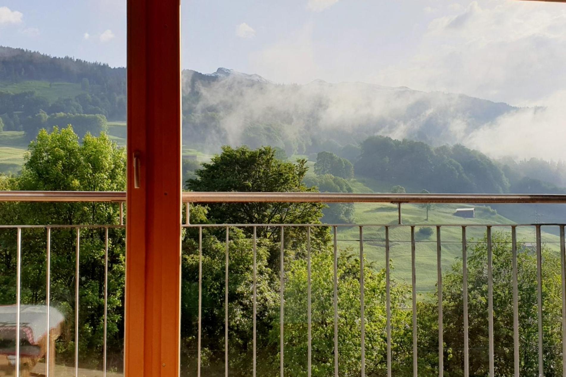 Ferienhaus & Ferienwohnung Wiñay Wayna Gotschna Blick Klosters