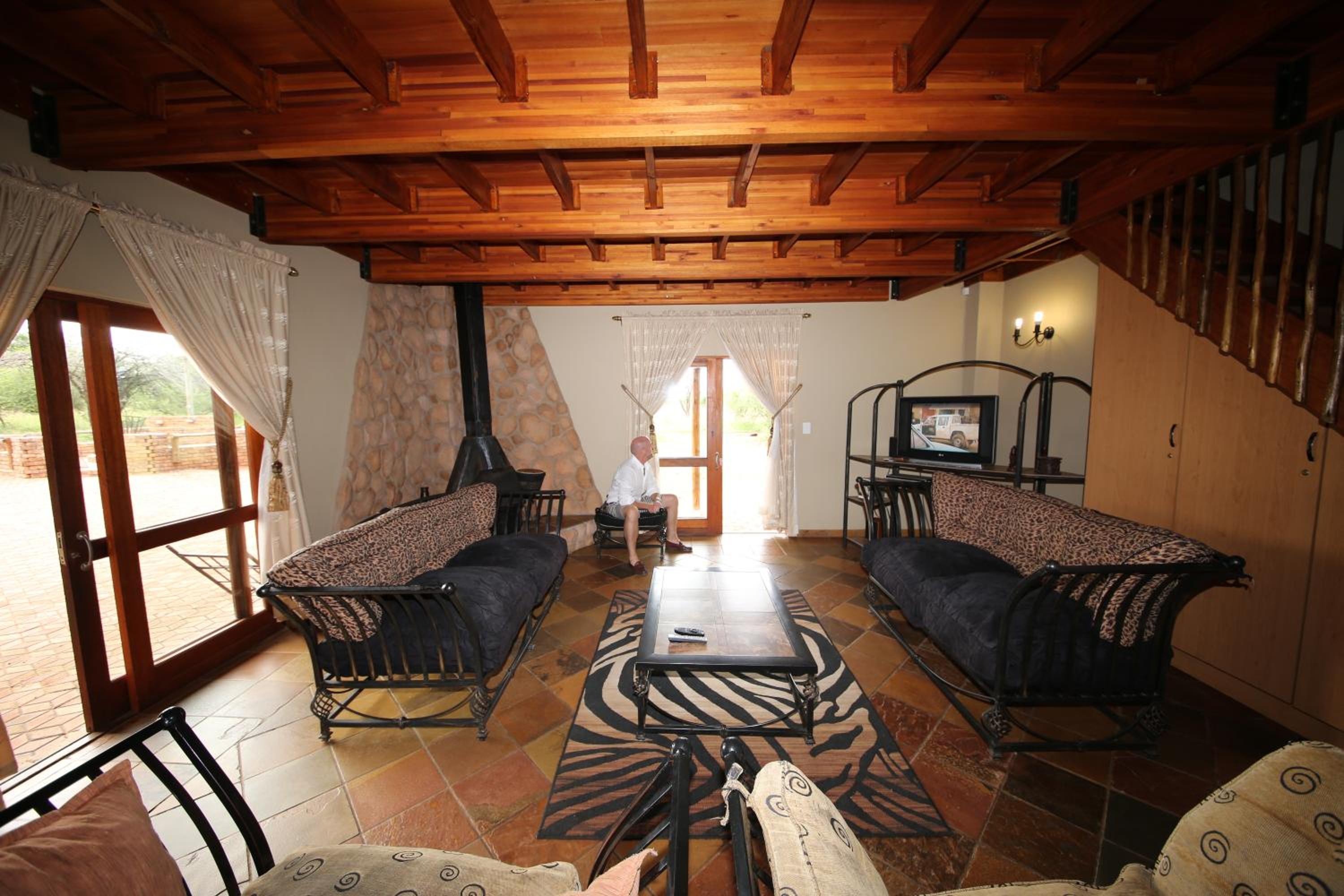 Photo 11