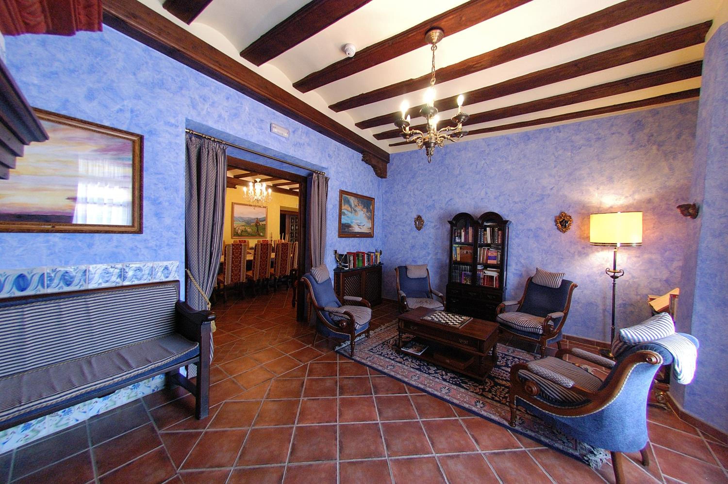 Photo 9