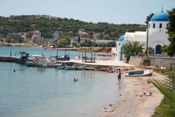 Theatraki
