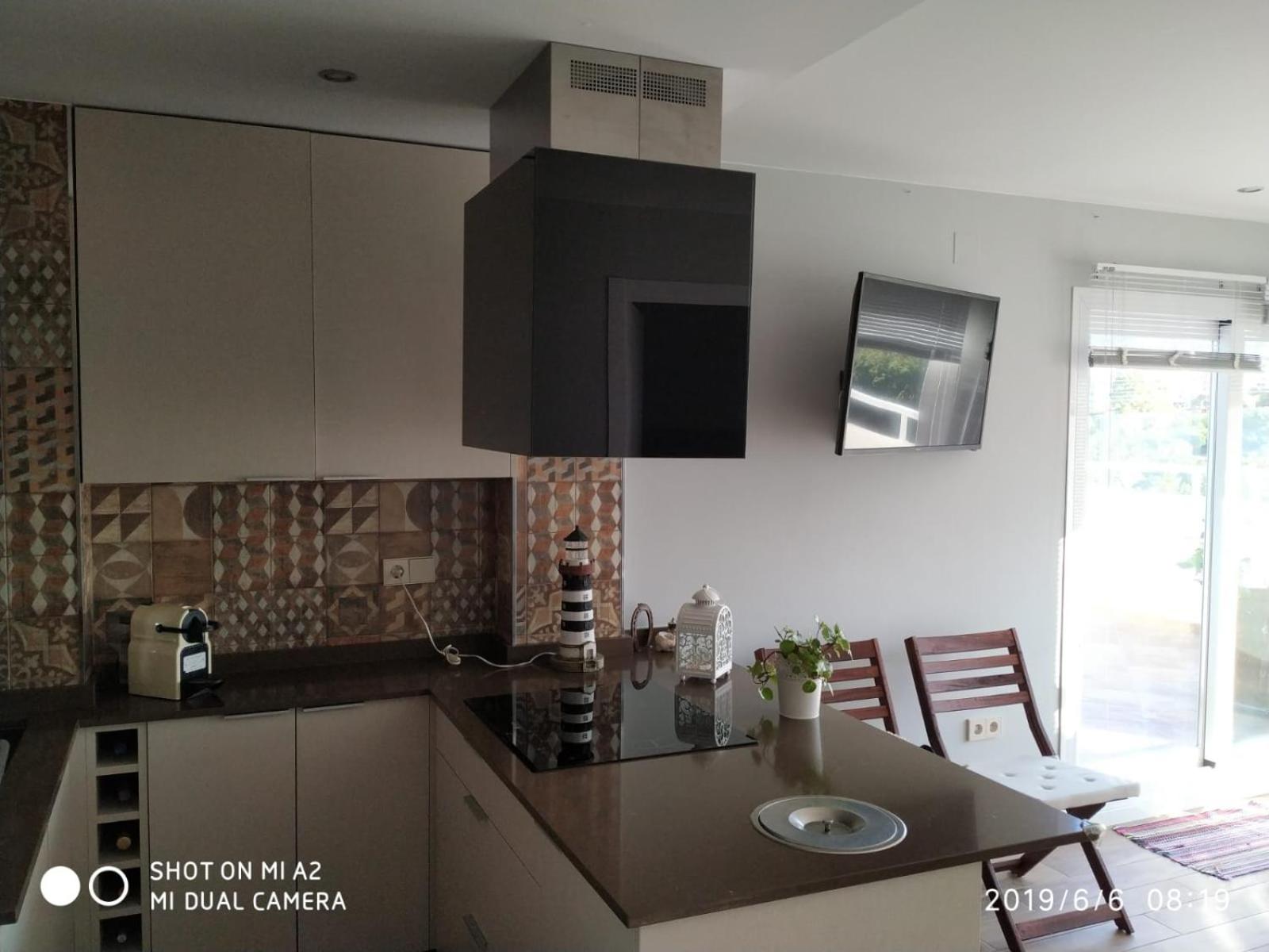Benalbeach JR Suite
