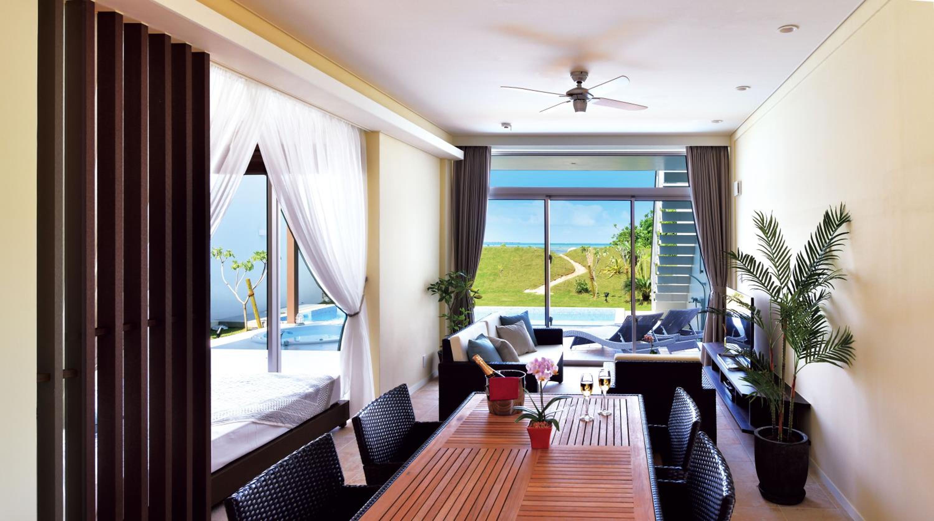 Feliz Villa Suite Irabujima Sawada view 5