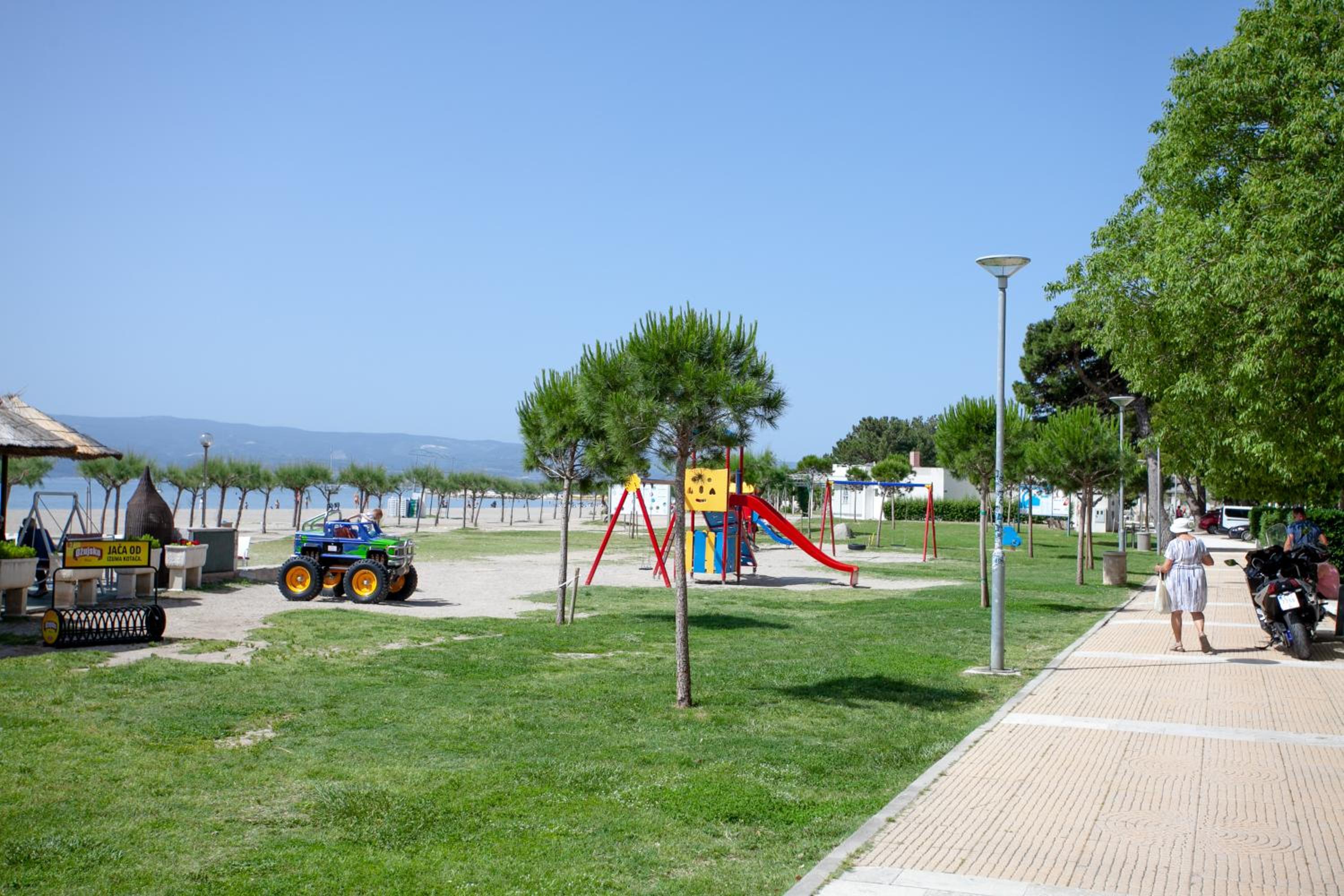 Photo 16
