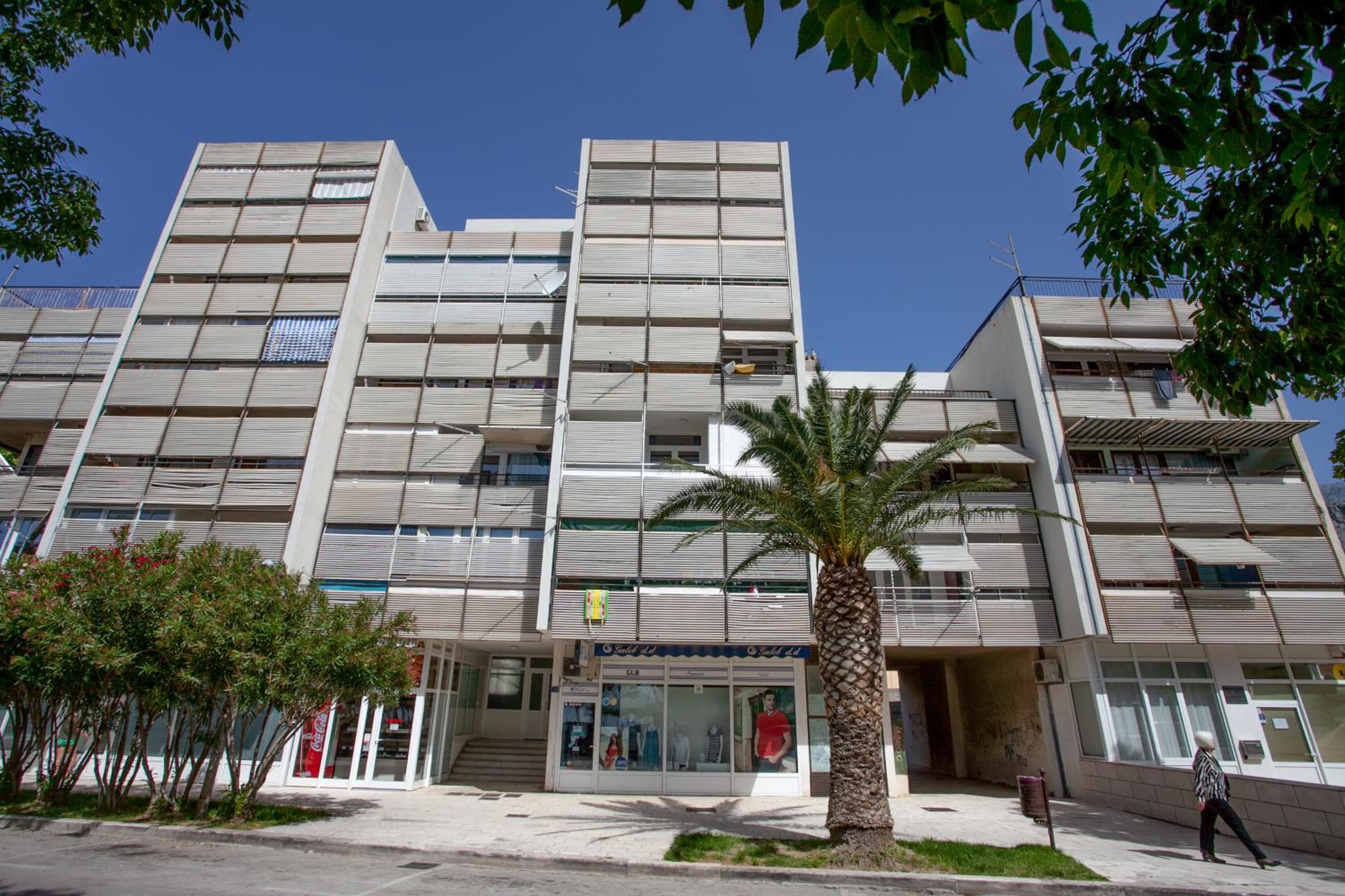 Beach apartment Ivanka in Omis view 3