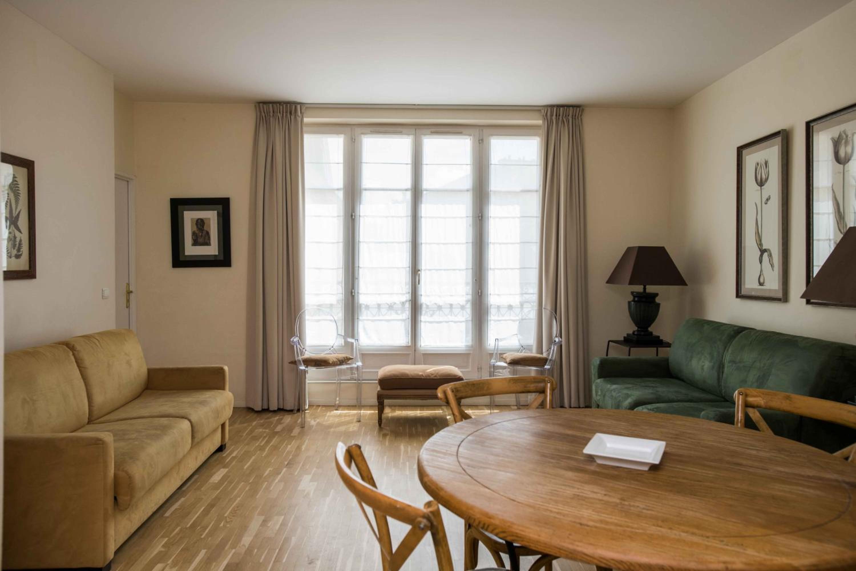 Appartements Caumartin 64