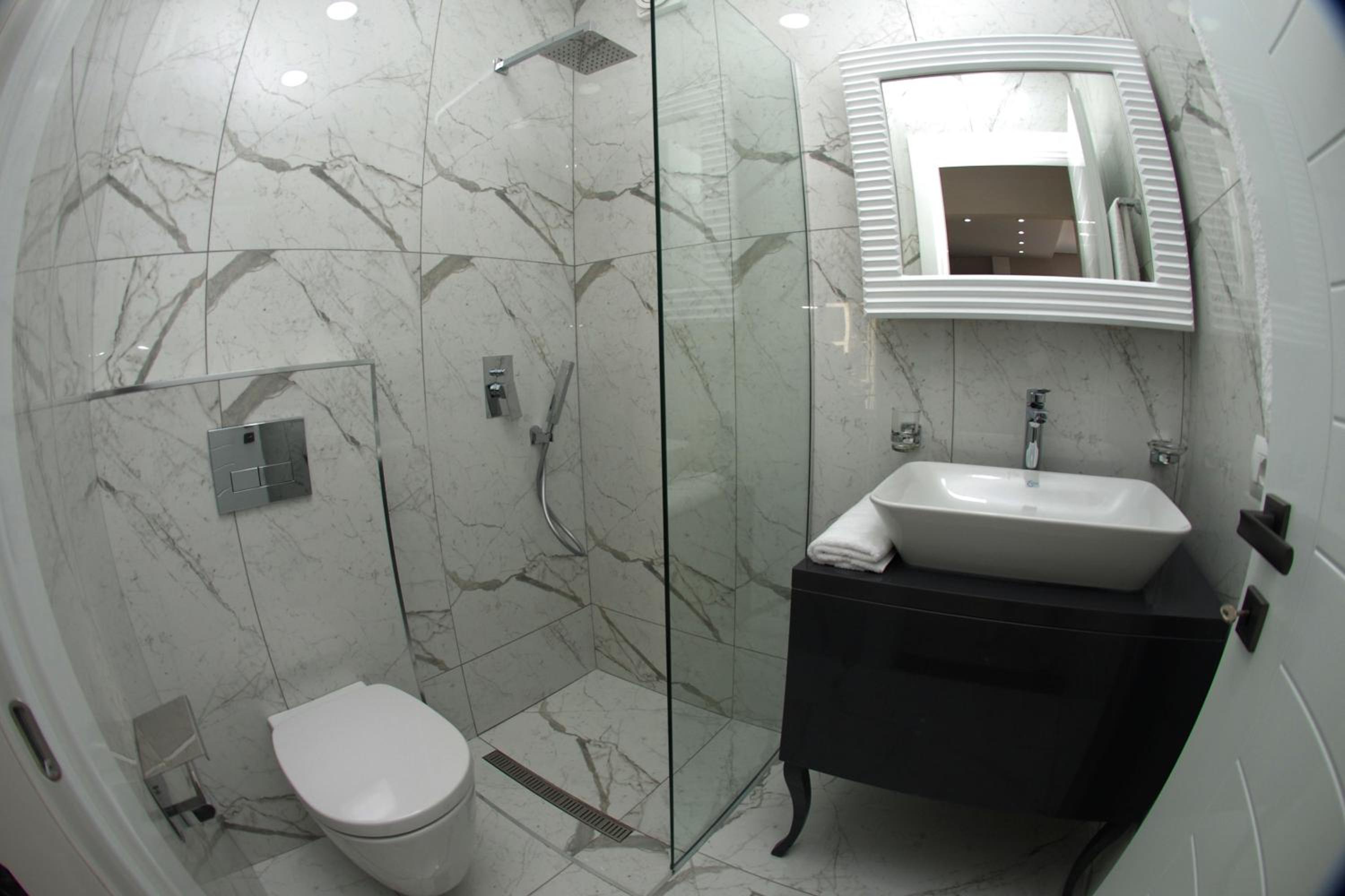 Oceanic Luxury Apartments