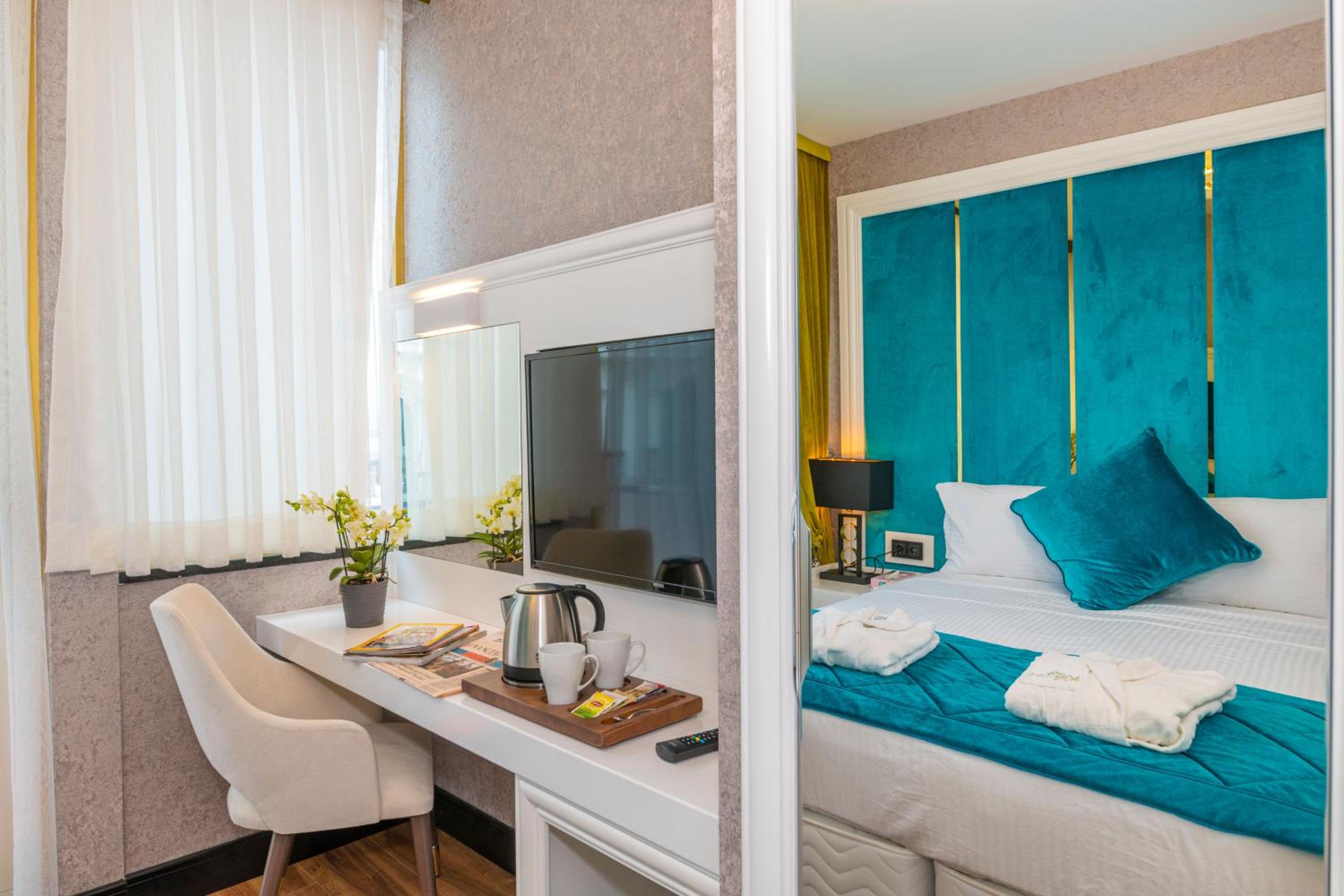 Eastanbul Suitleri - Image 102