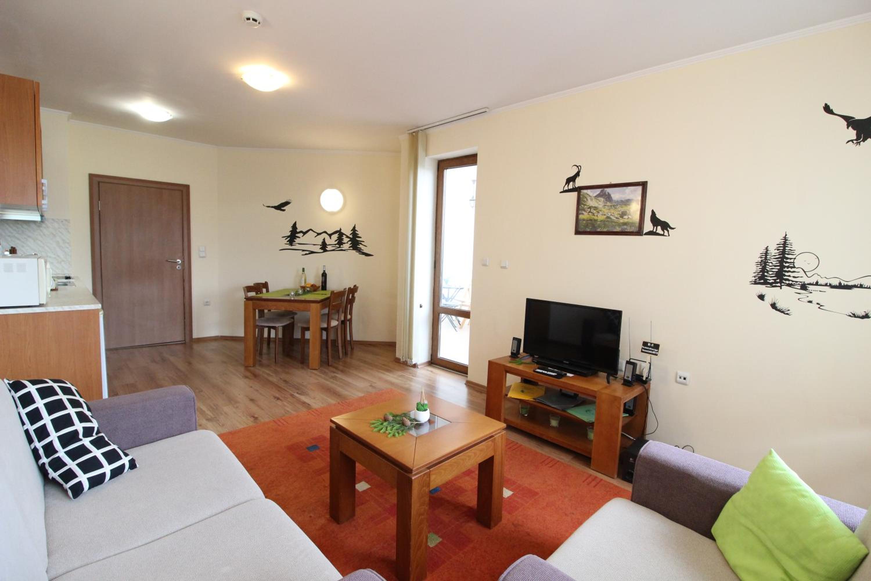 Pine Tree Apartment D34 view 3
