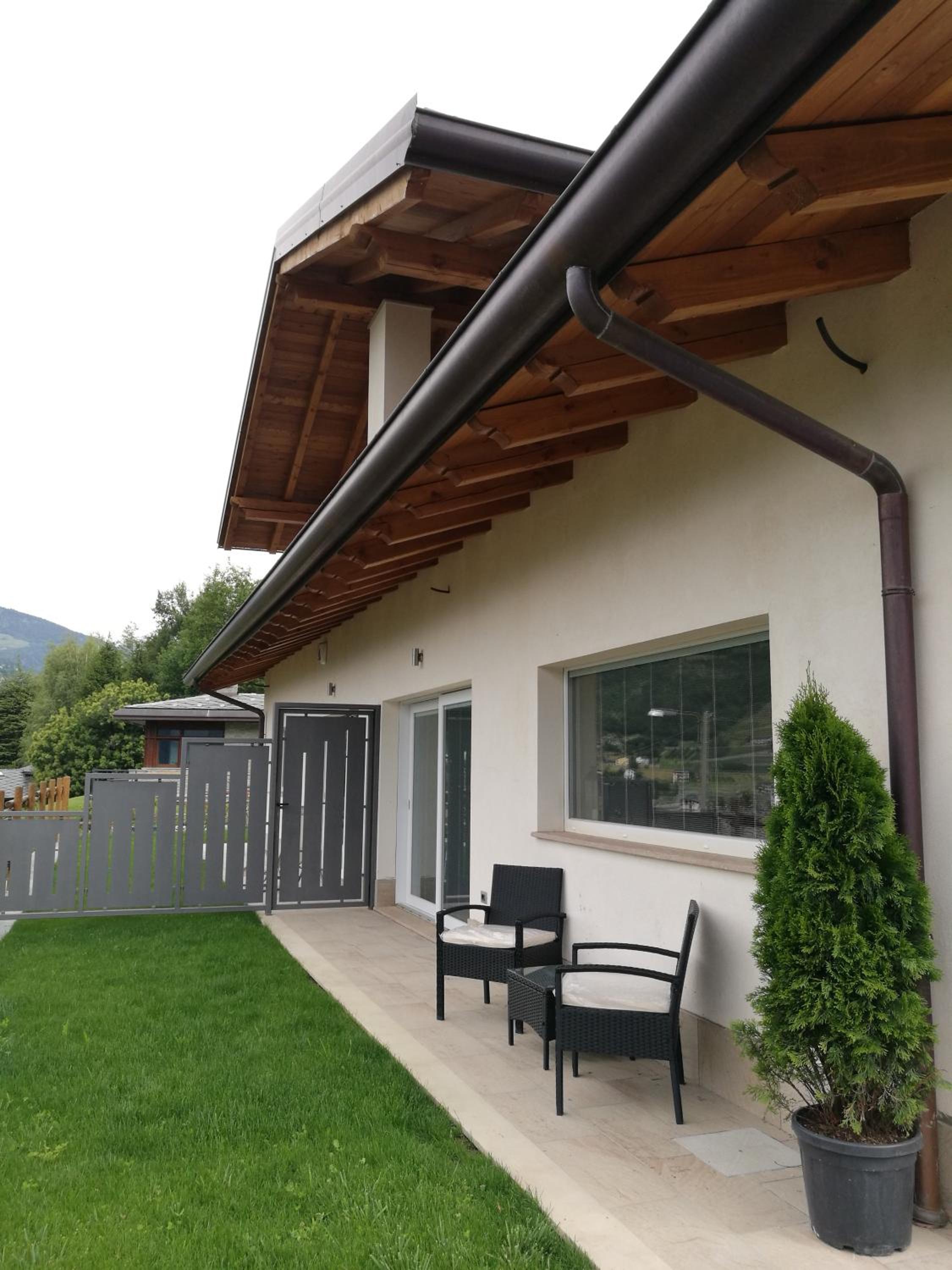 A&G Apartment Aosta - Elegante Casa 100 mq su due piani con Wi-Fi-giardino-parcheggio photo 3
