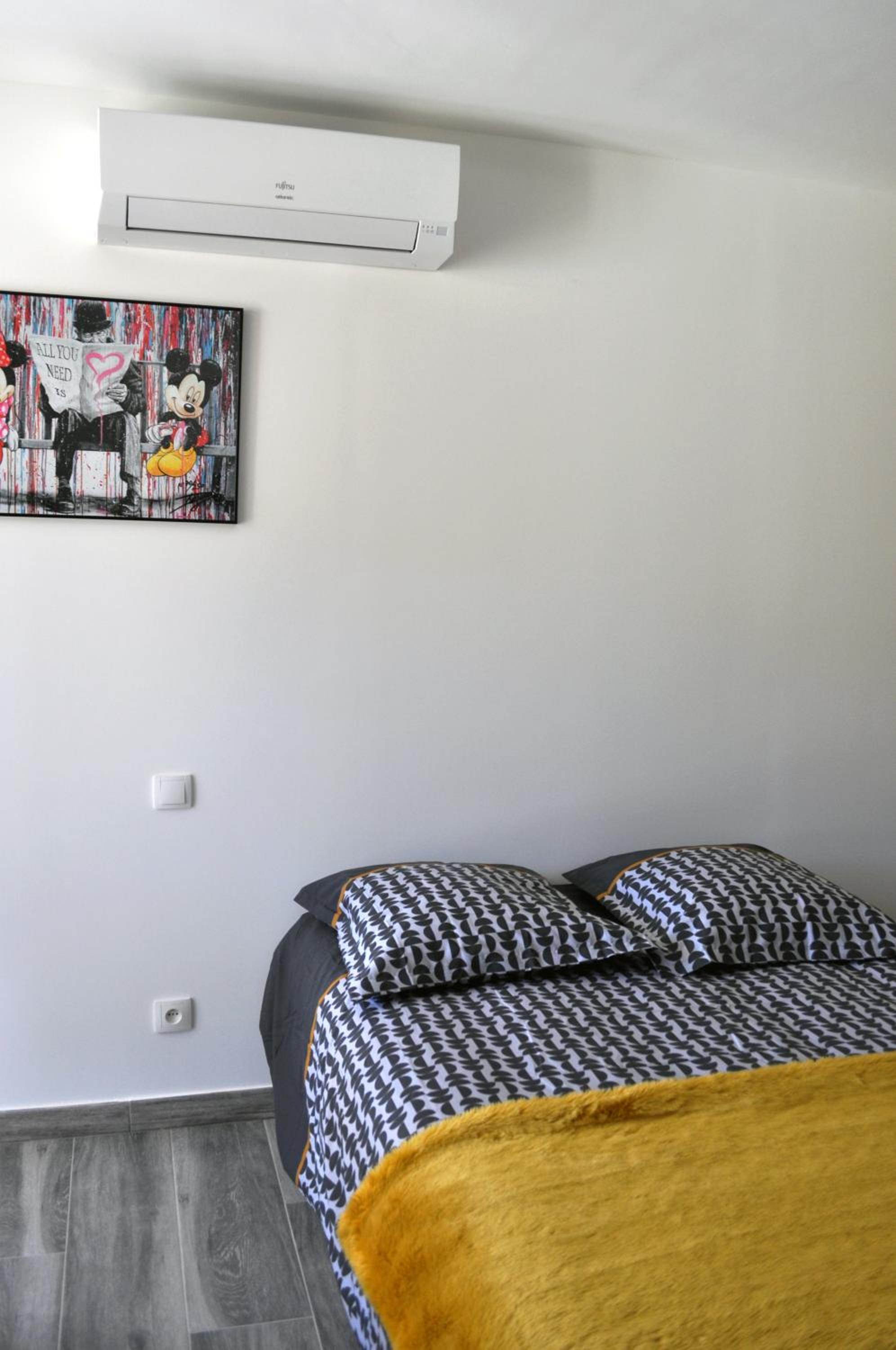 Photo 32