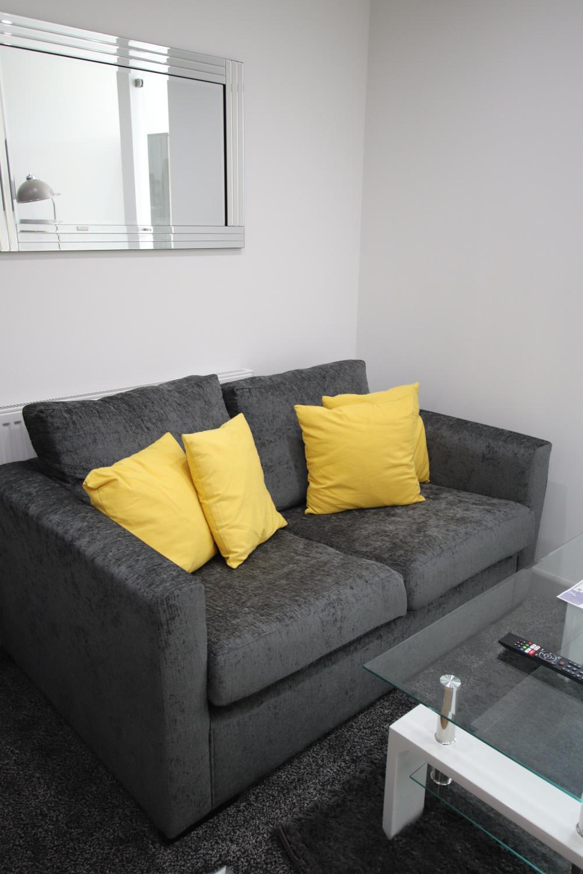 Halifax House, Studio Apartment 213 view 4