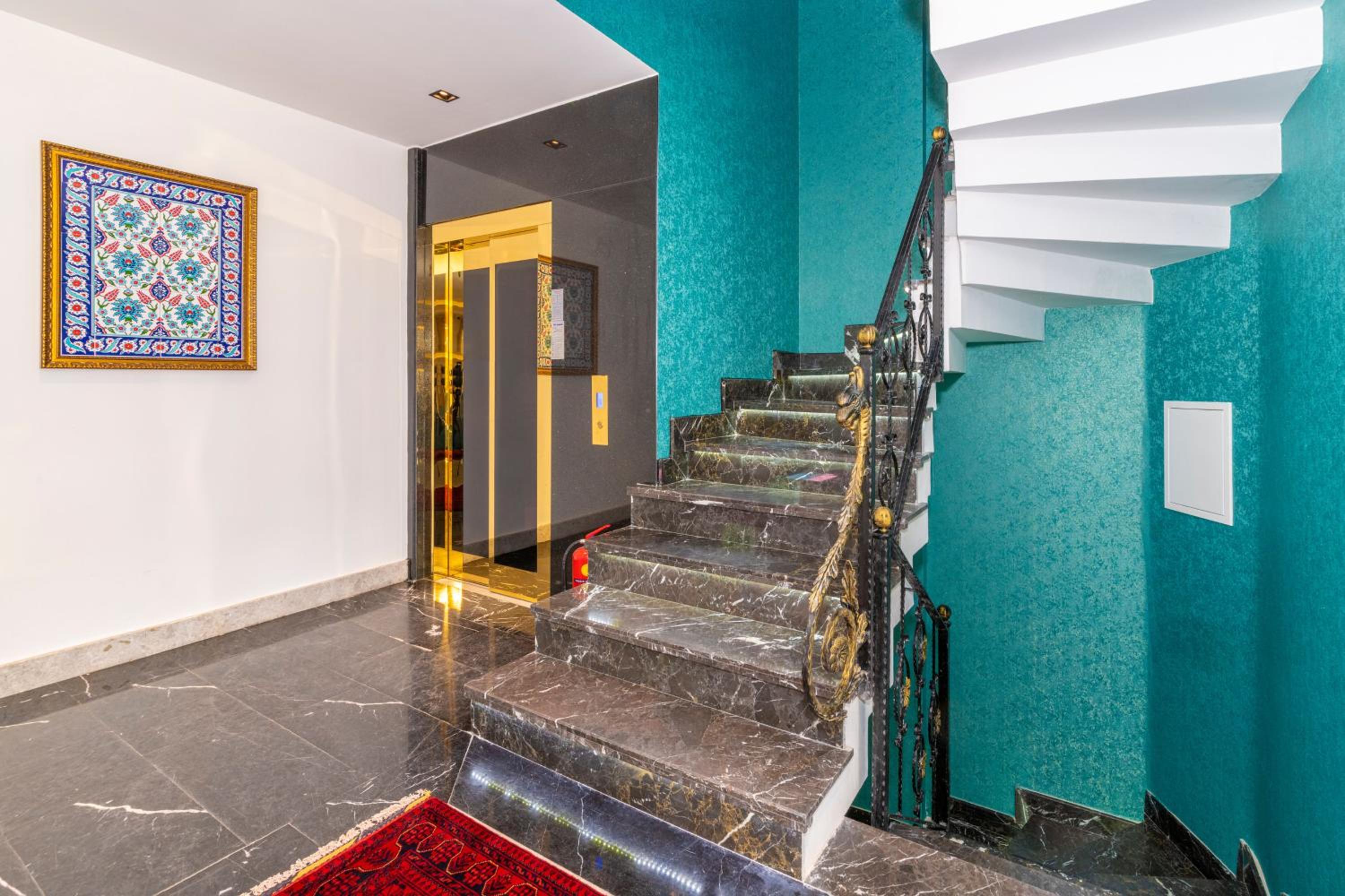 Eastanbul Suitleri - Image 104