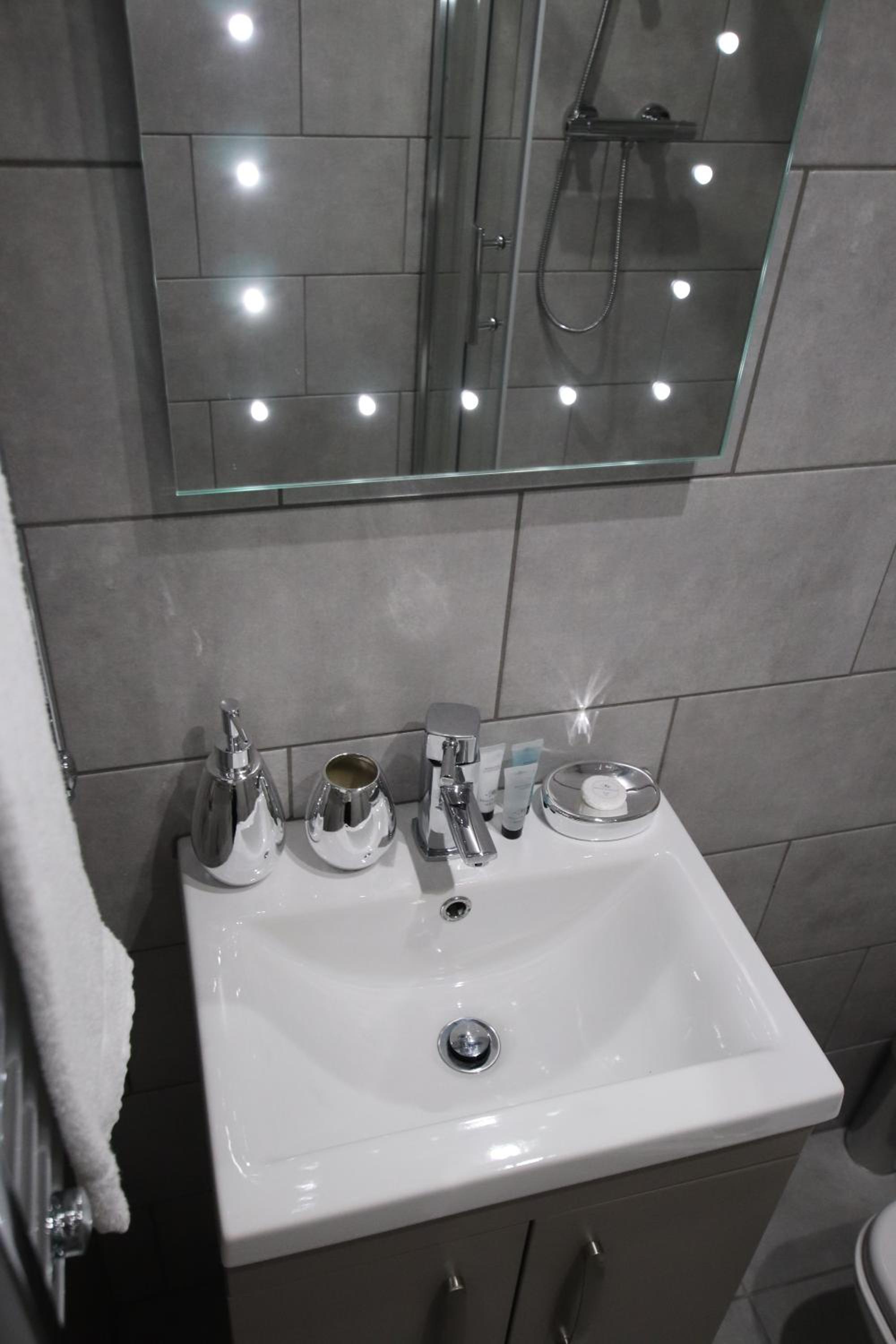 Halifax House, Studio Apartment 214 view 2