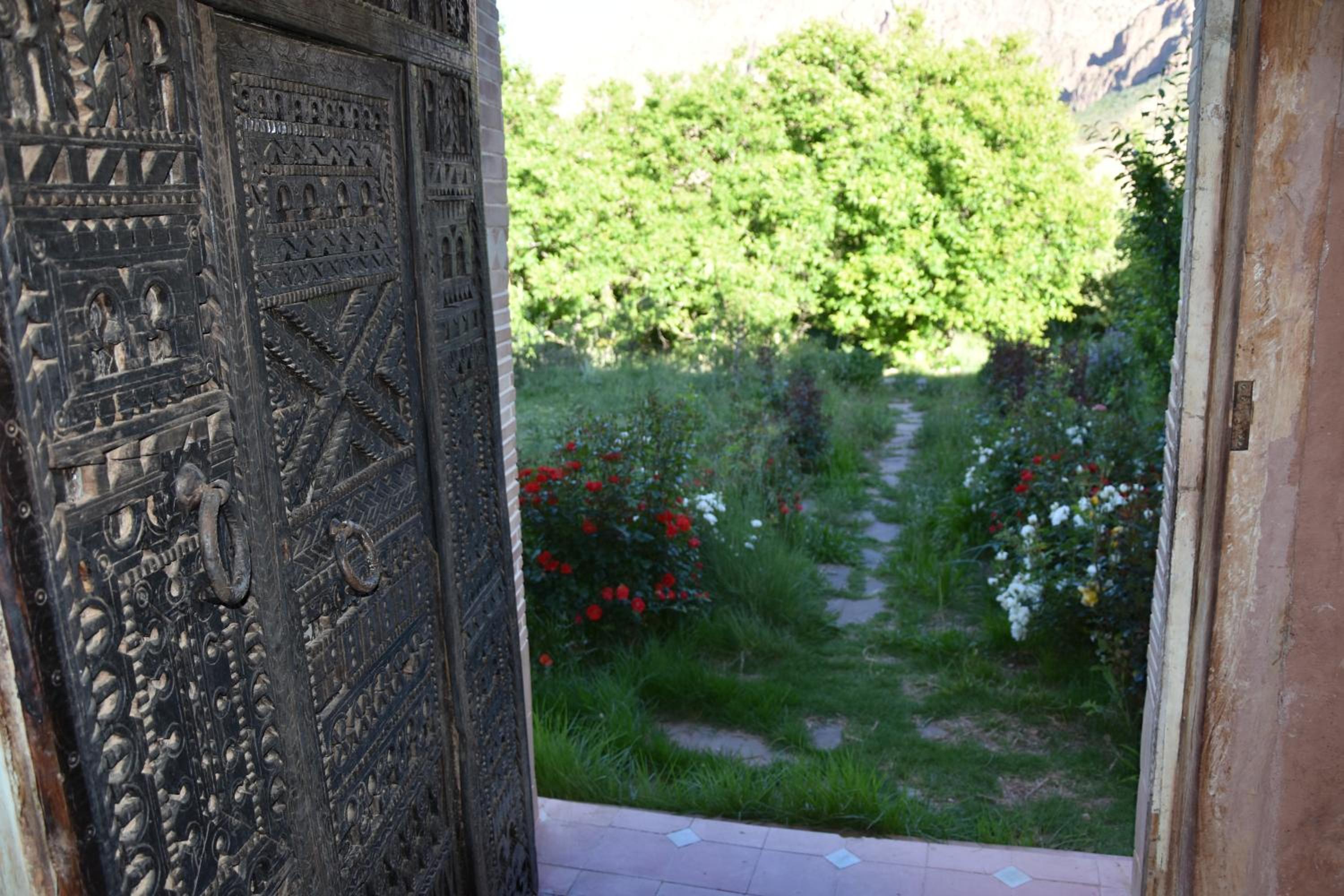Photo 10