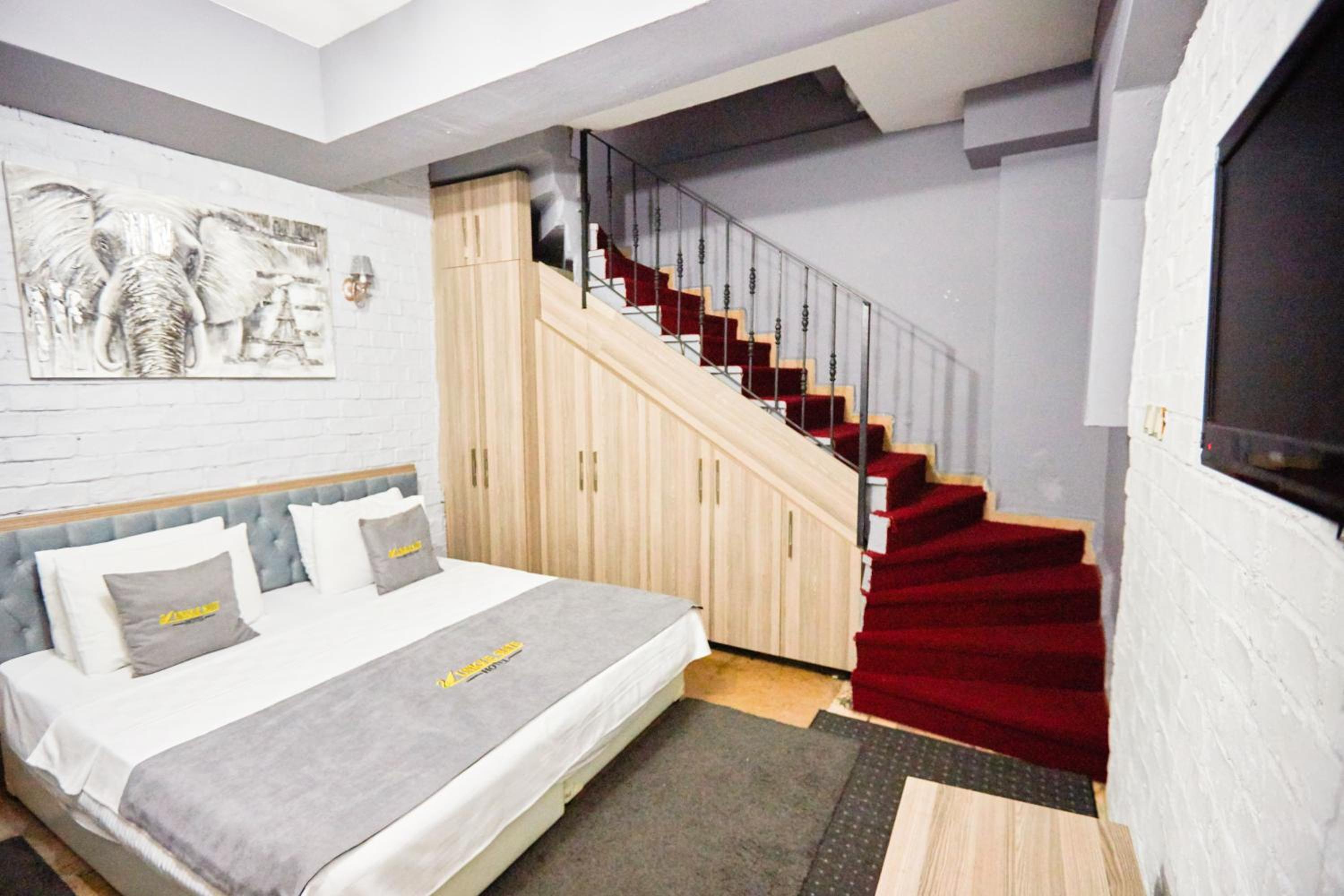 Unique Suite Otel - Image 19