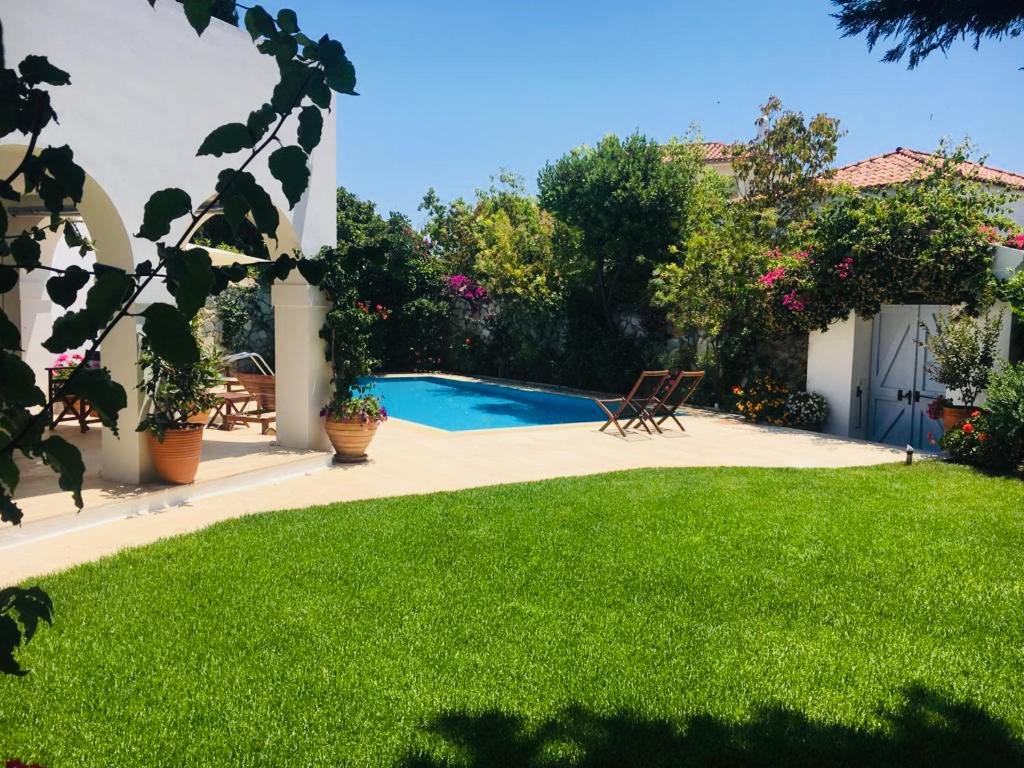 Villa Pitiousa photo 2