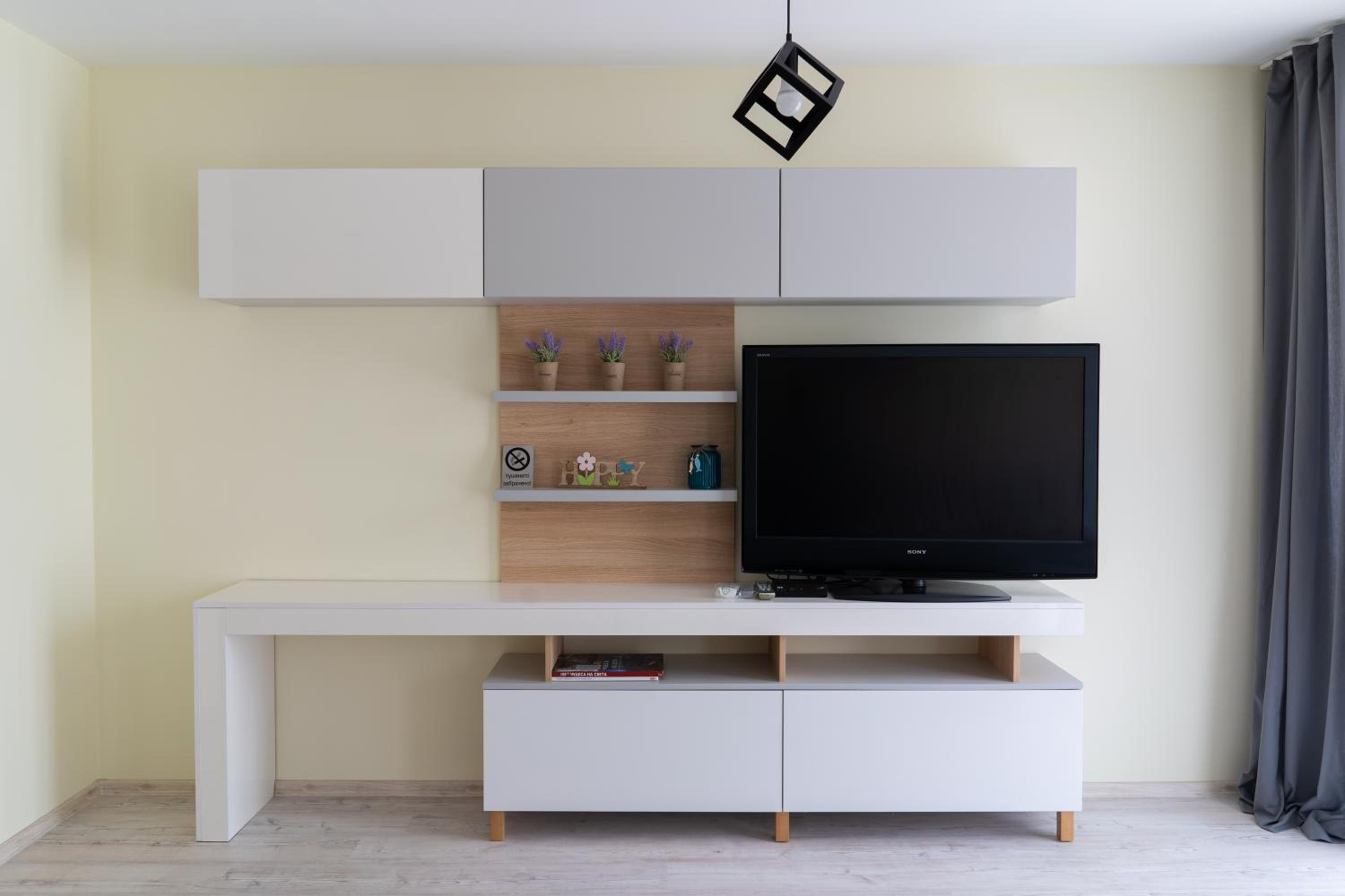 La Familia Apartments