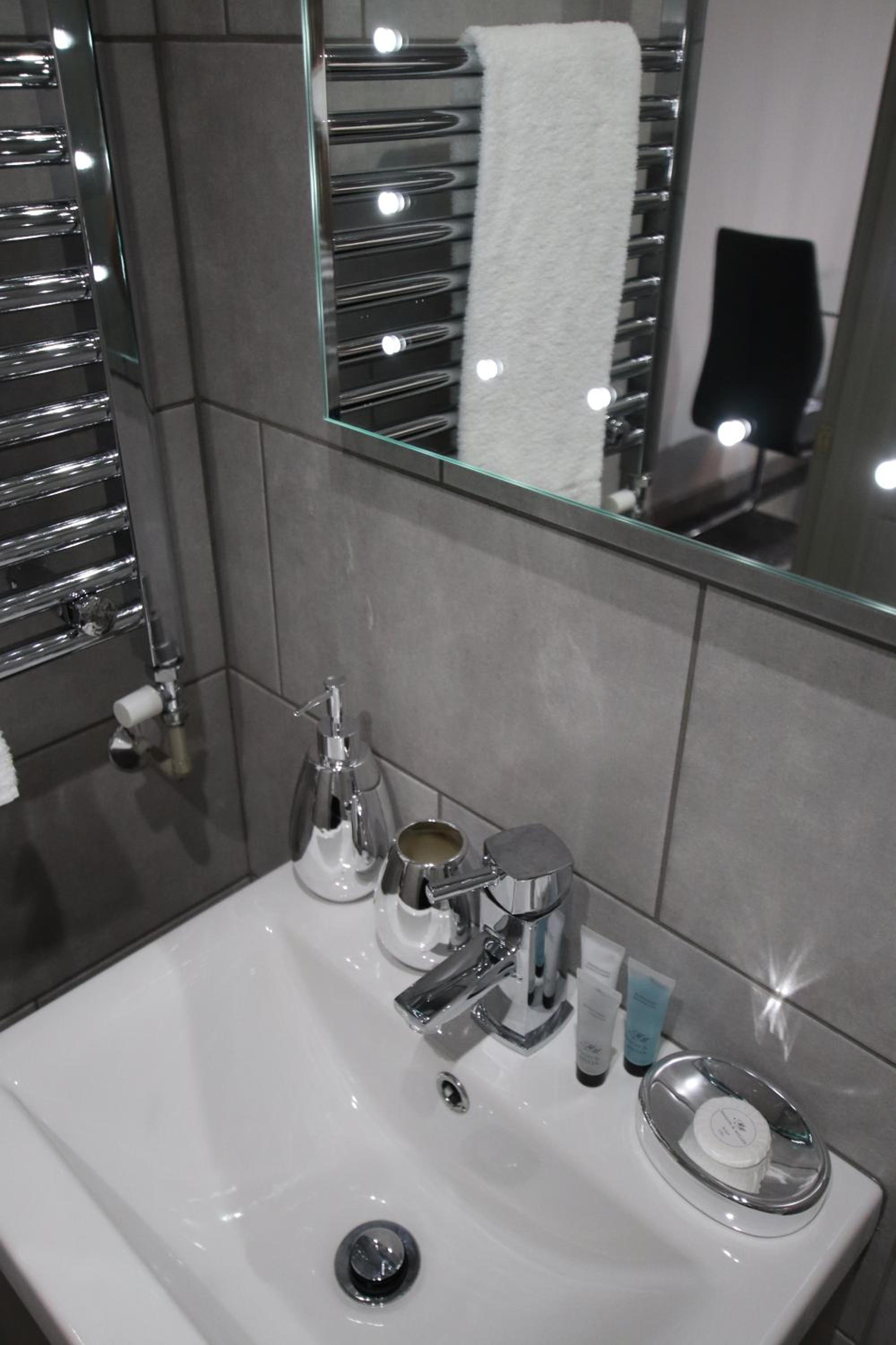 Halifax House, One Bedroom Apartment 216 view 3