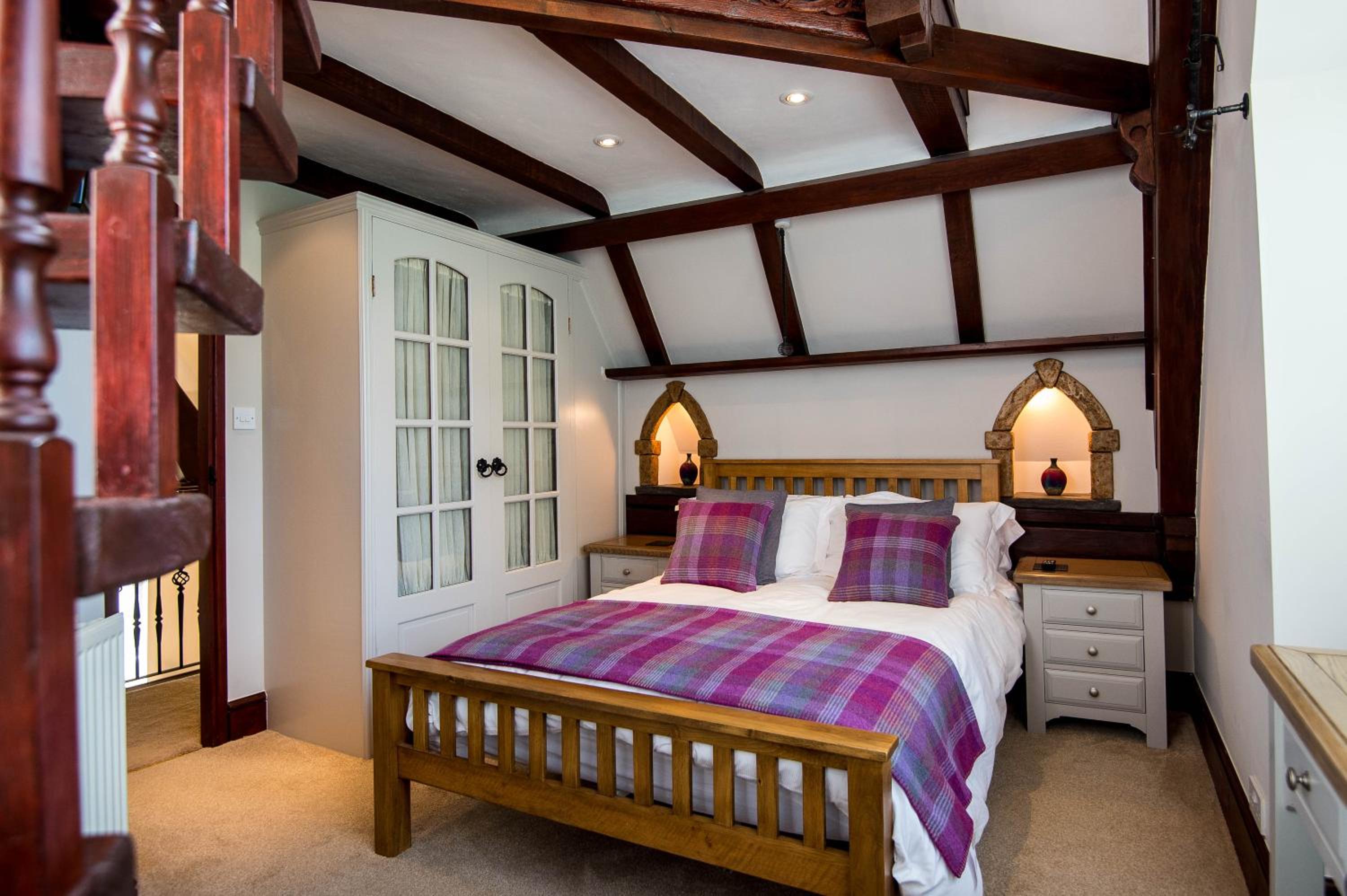 The Old School - A Luxurious Countryside & Coastal Retreat view 5