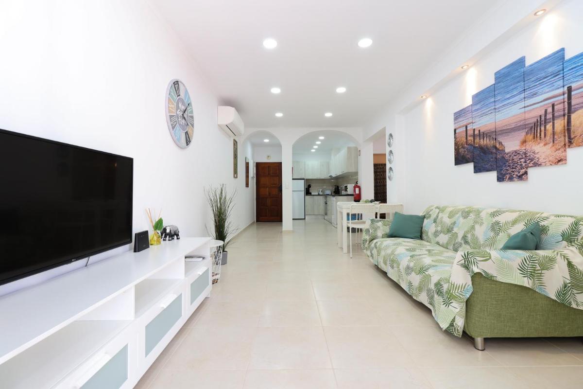 Green paradise T2 apartment with pool top floor photo 4