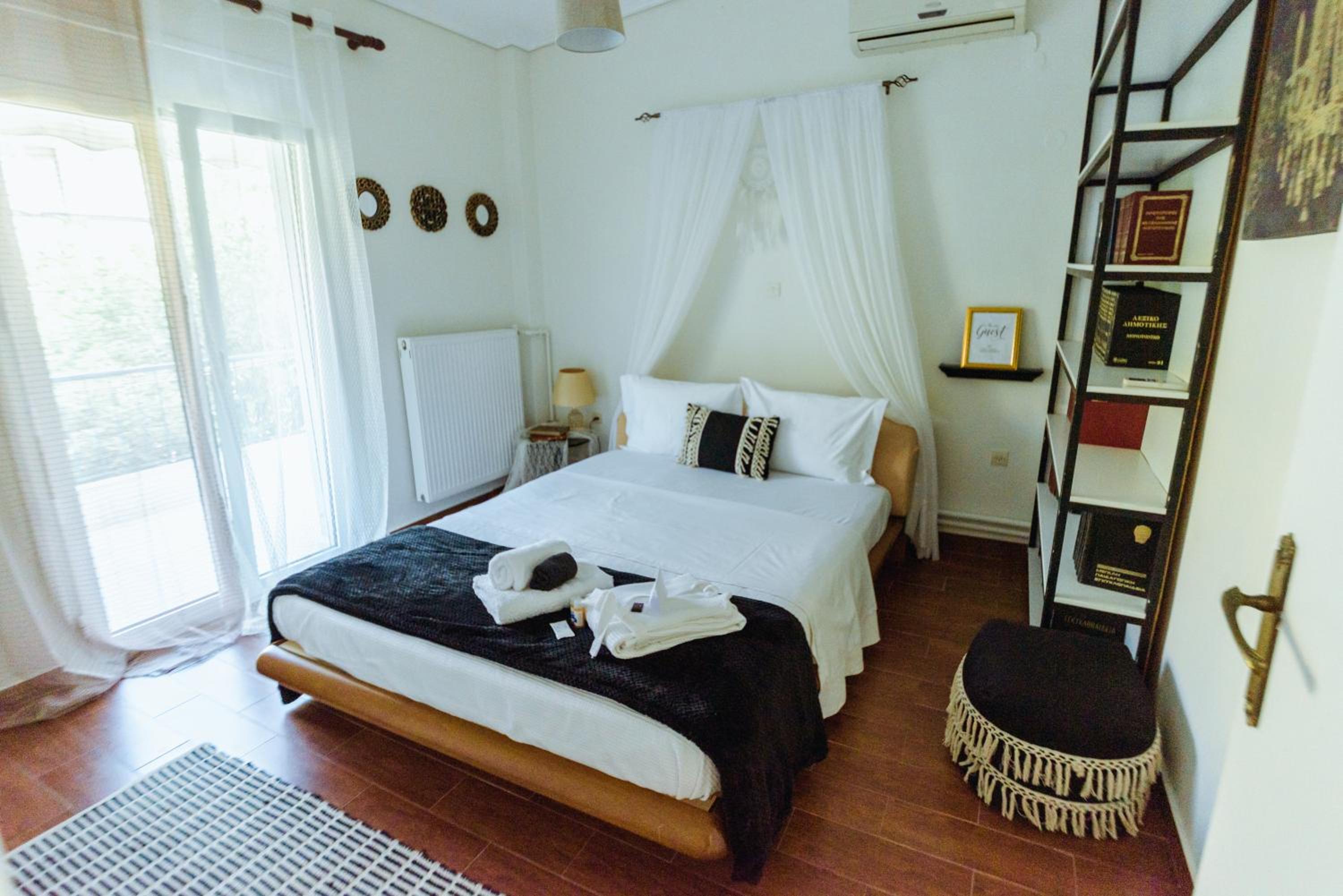 Photo 57