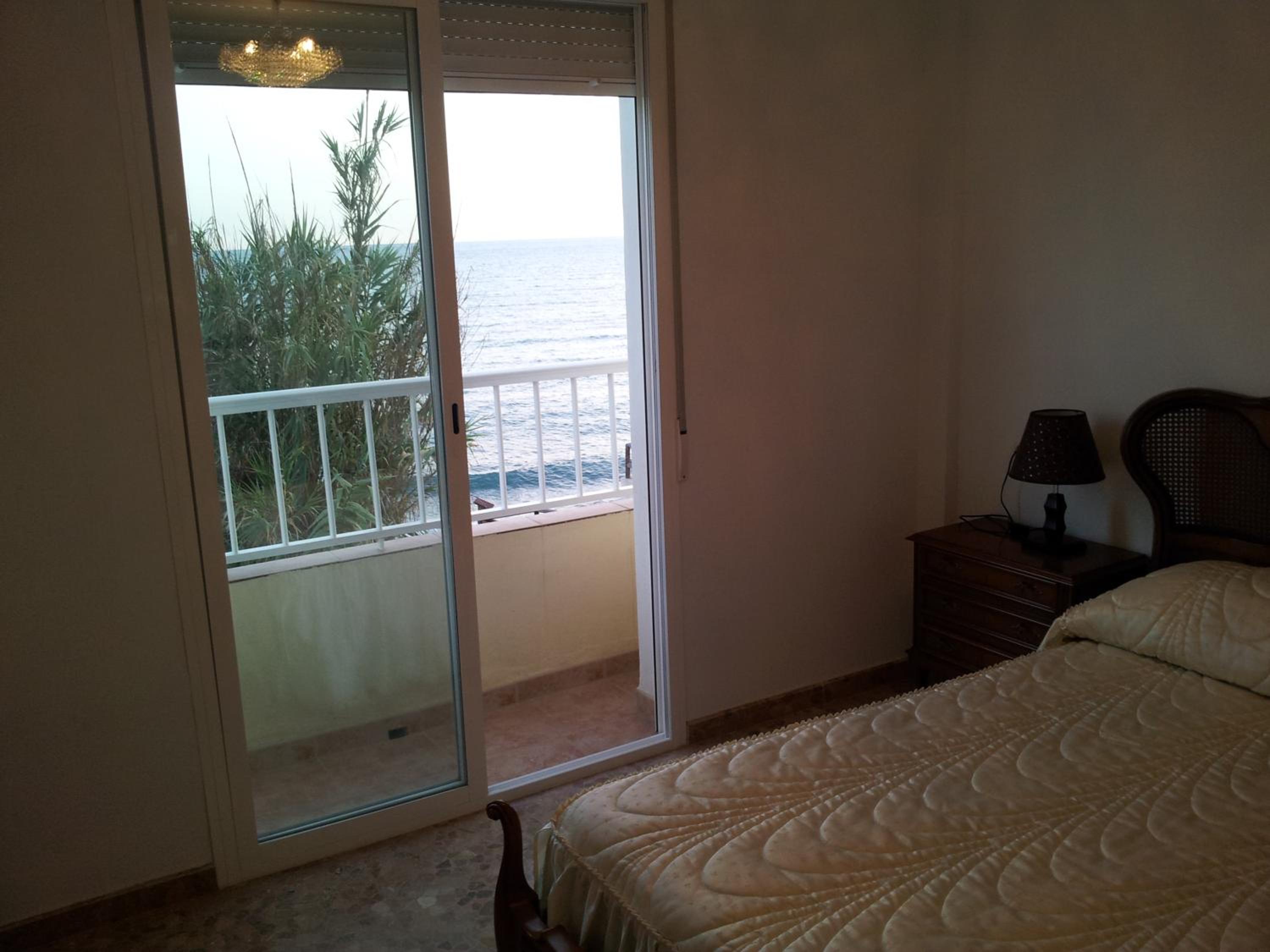 apartamento dos dormitorios casarones