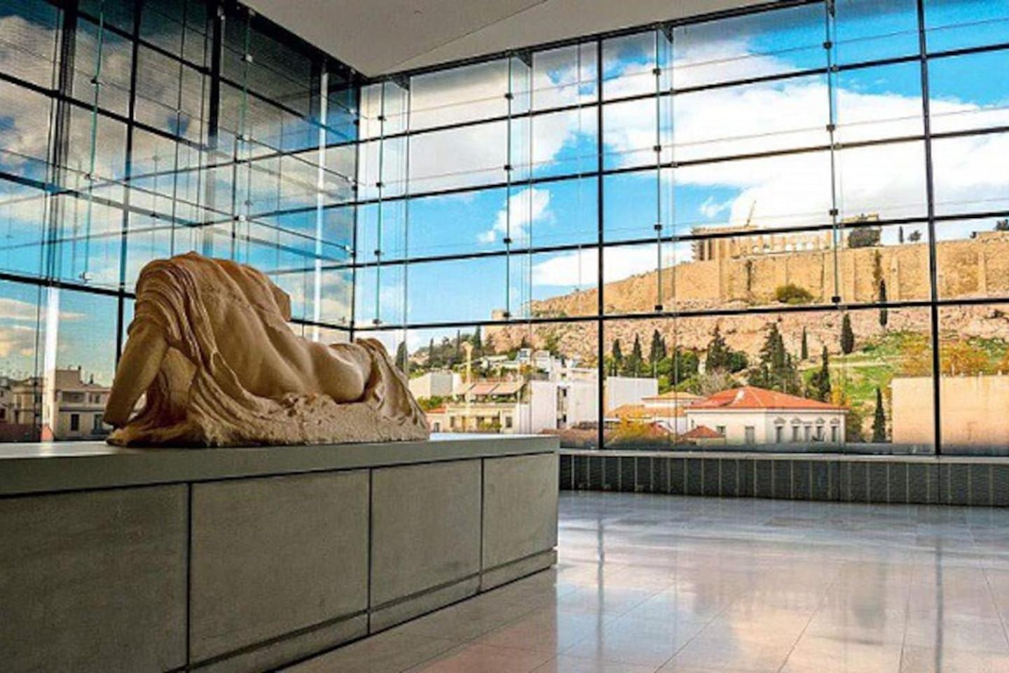 Athens historical center Love suite 2