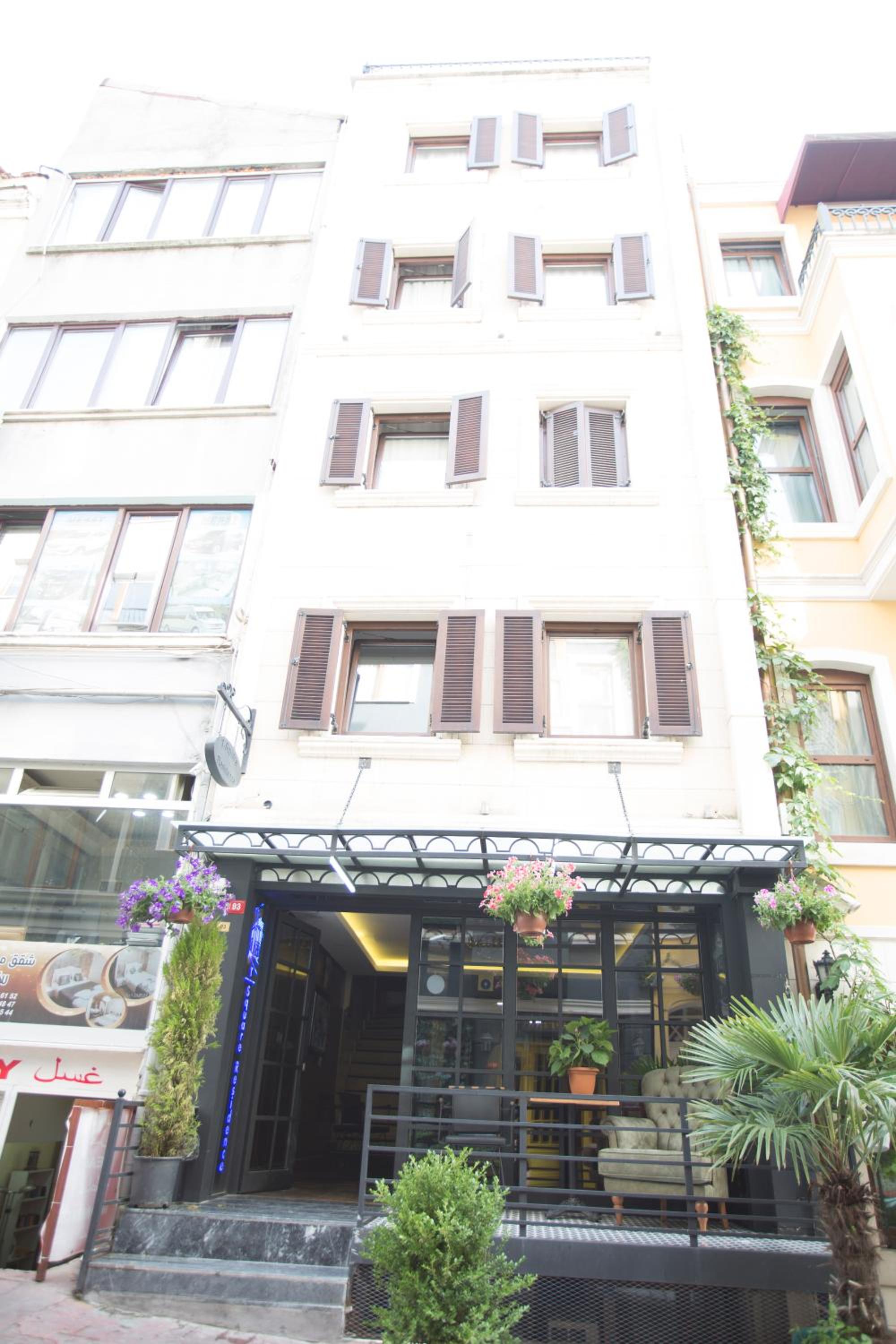 T-Square Residence - Image 38