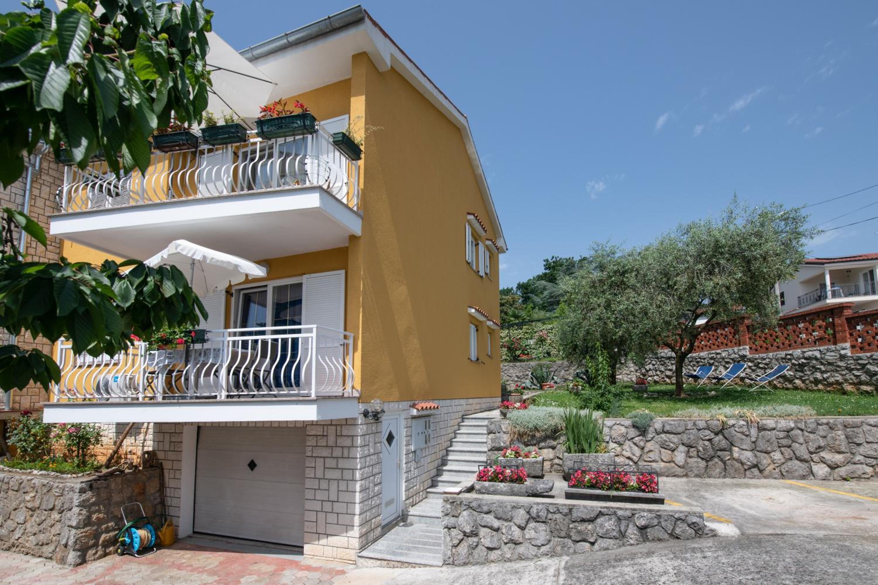 Hotel Ika Blue Studio - Image 1