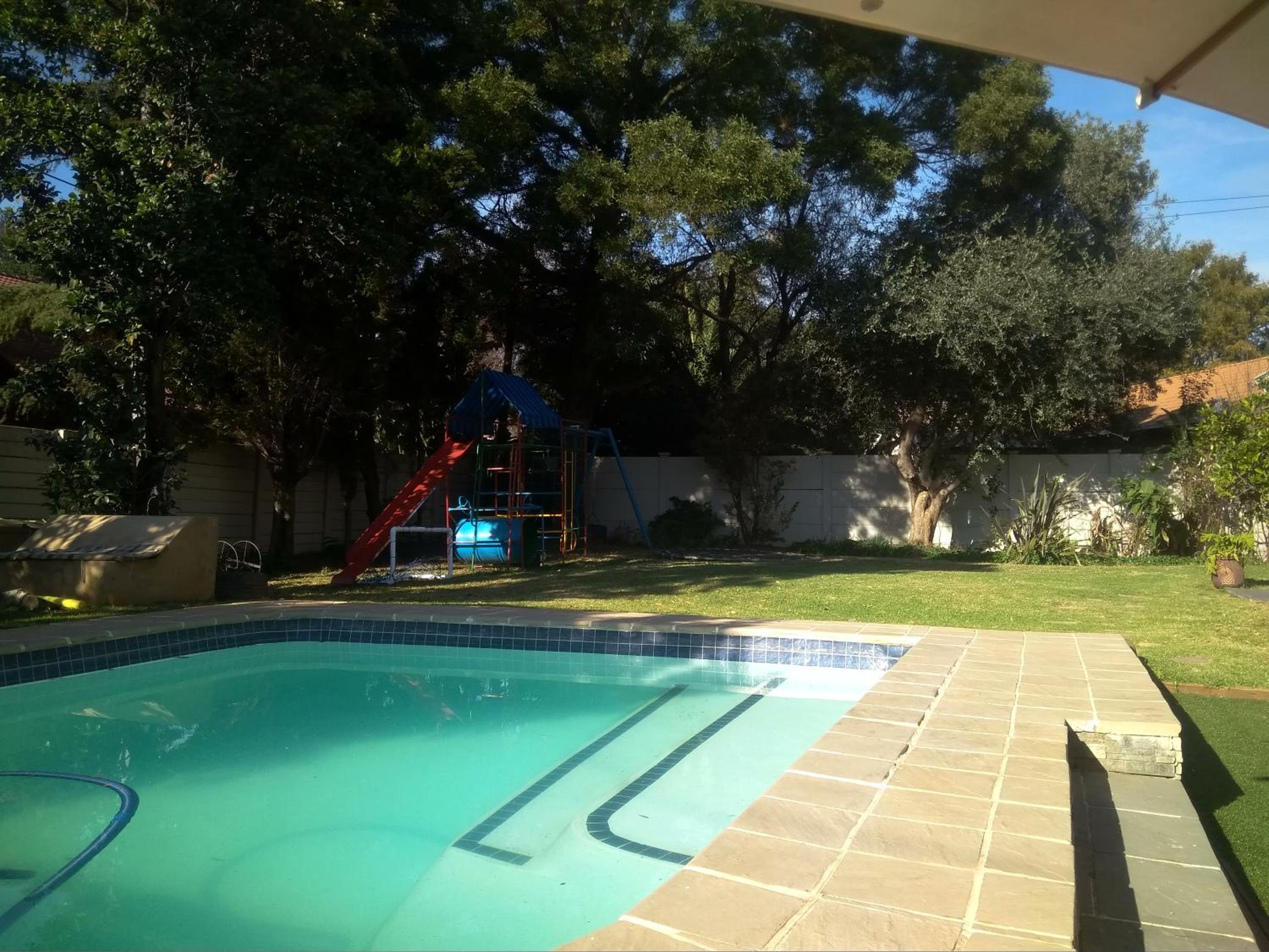 Limonite GuestHouse
