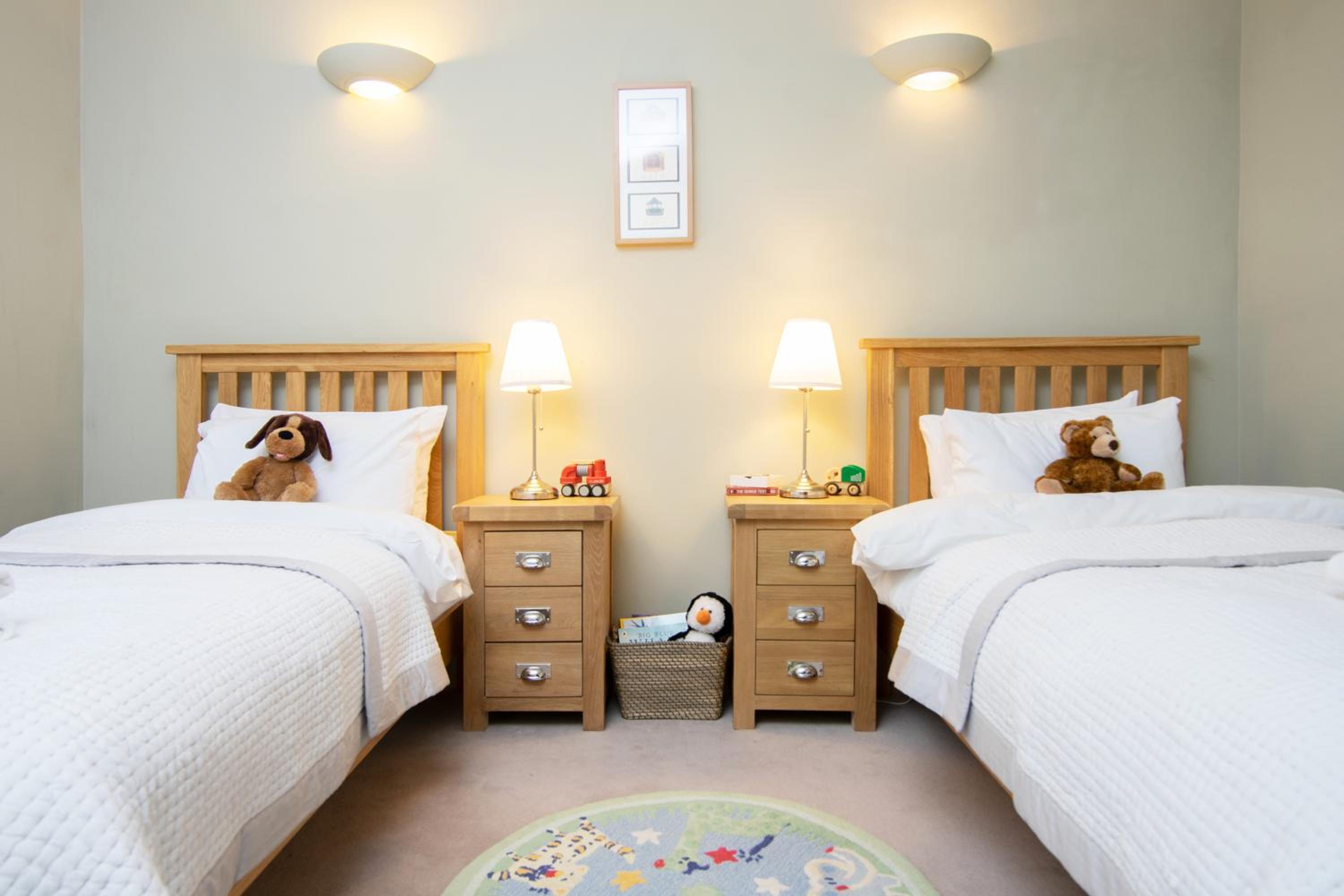 Stunning Royal Crescent Apartment with 3 Bedrooms