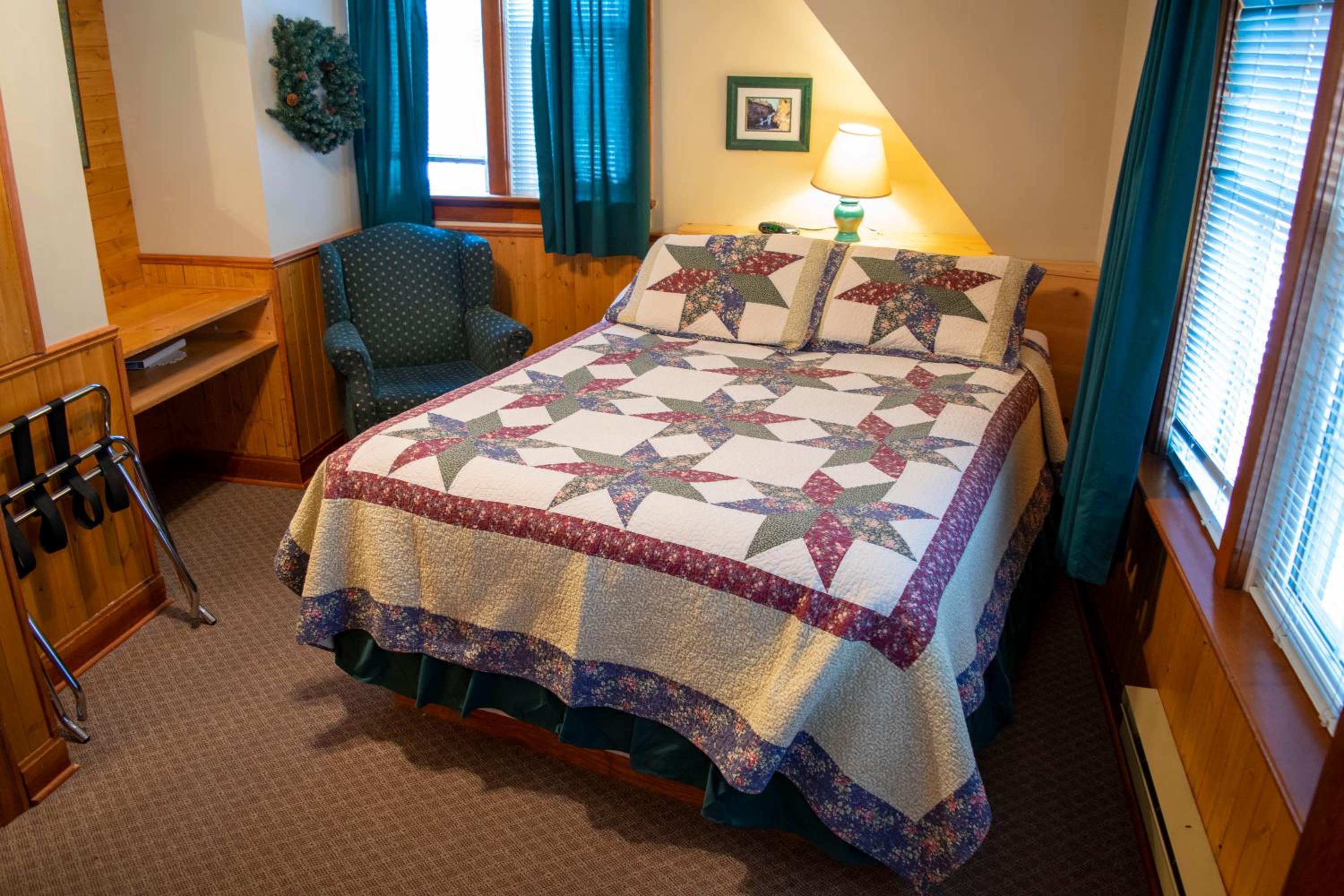 Crandell Mountain Lodge