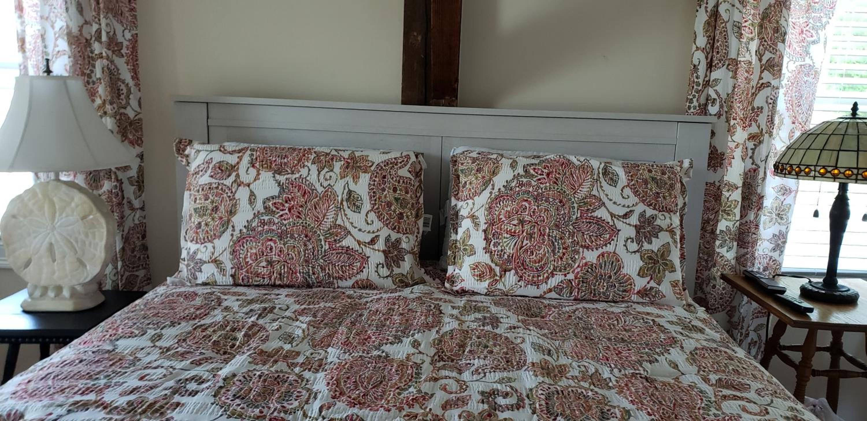 Elmere House Bed & Breakfast