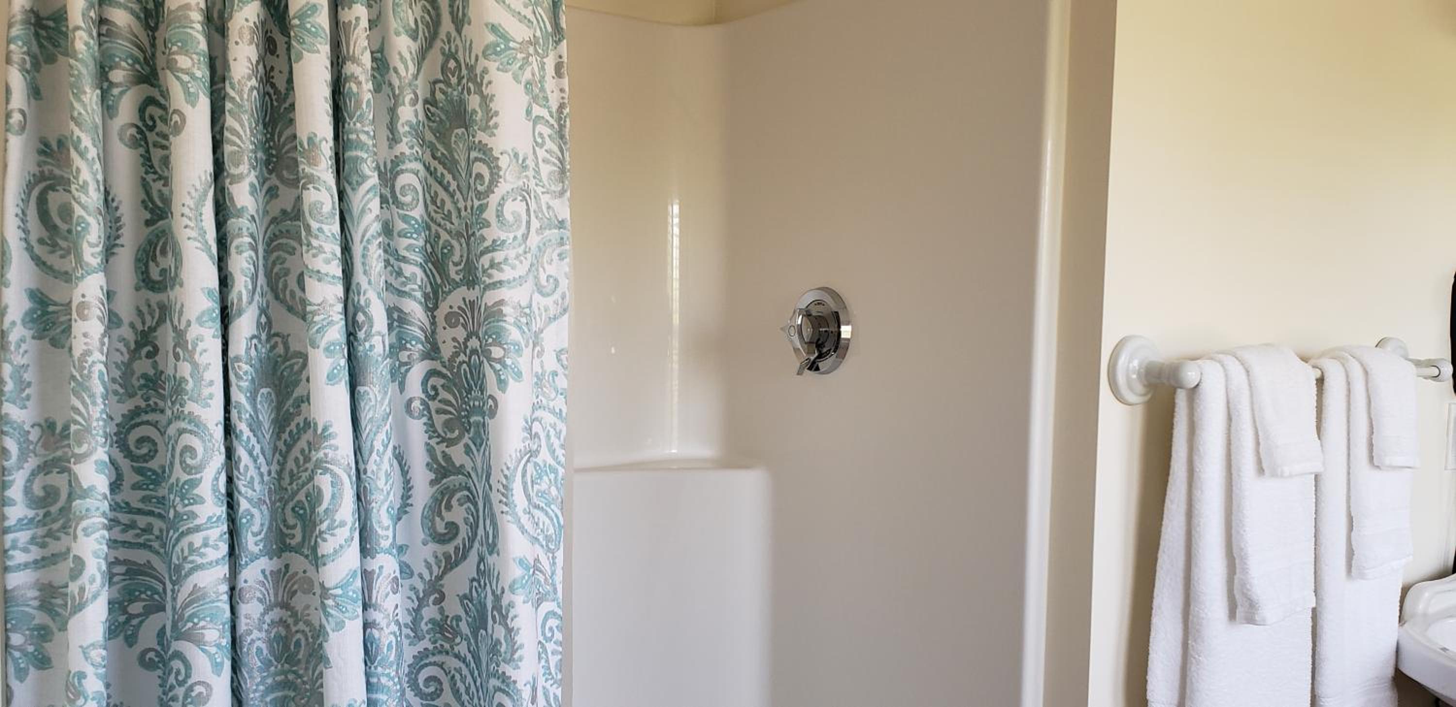 Elmere House Bed & Breakfast