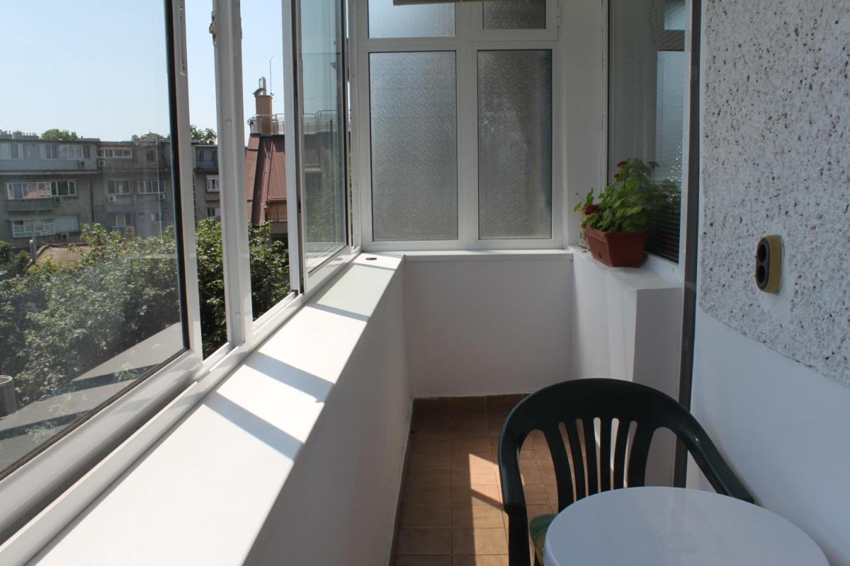 Photo 12