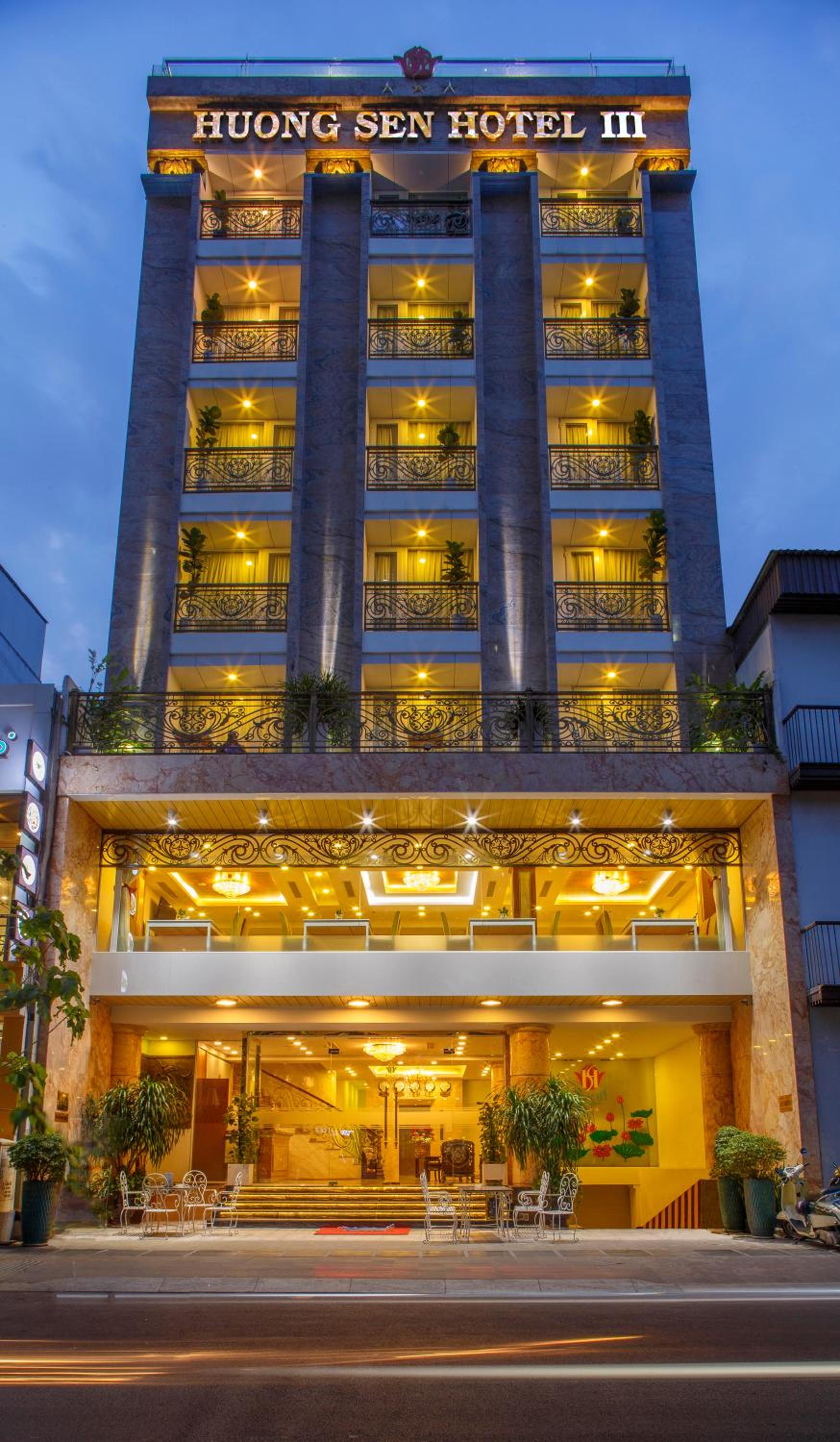 Hotel Huong Sen Annex Hotel - Image 1