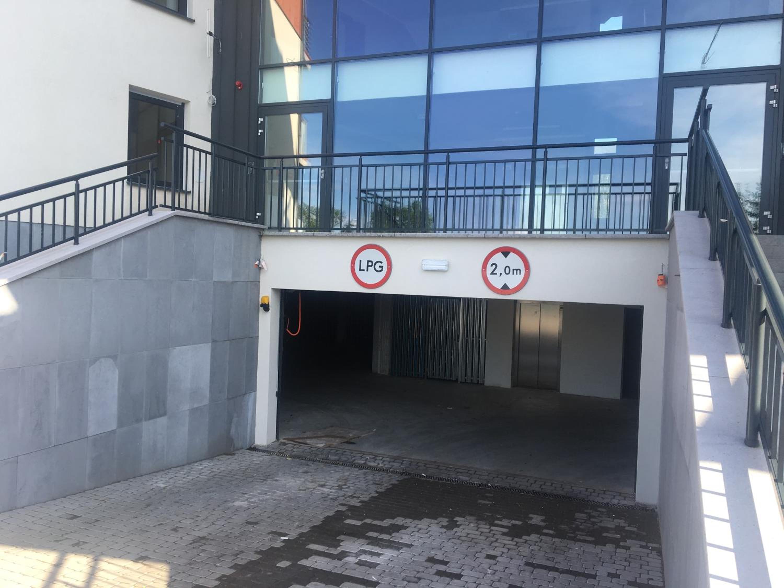 Photo 19
