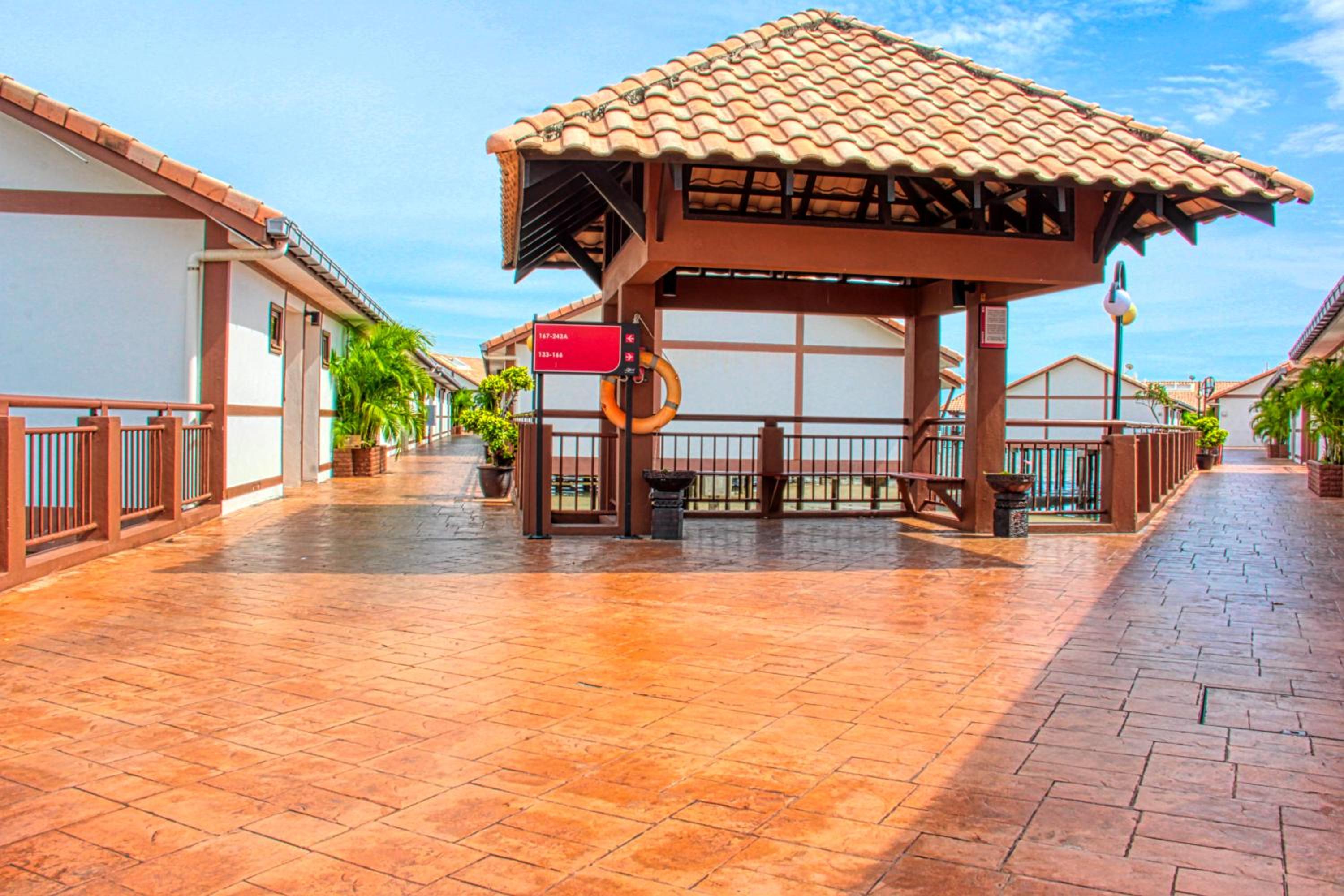 AlexaPD Private Water Chalets, Port Dickson - 10