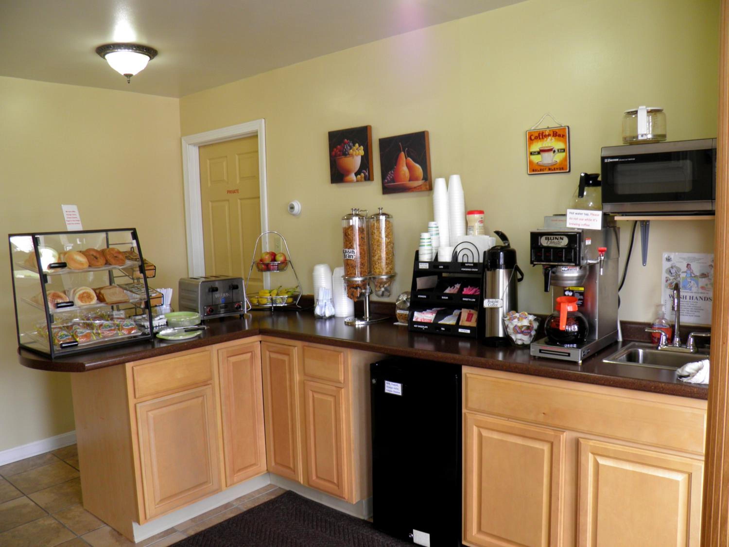 Travelers Inn view 4
