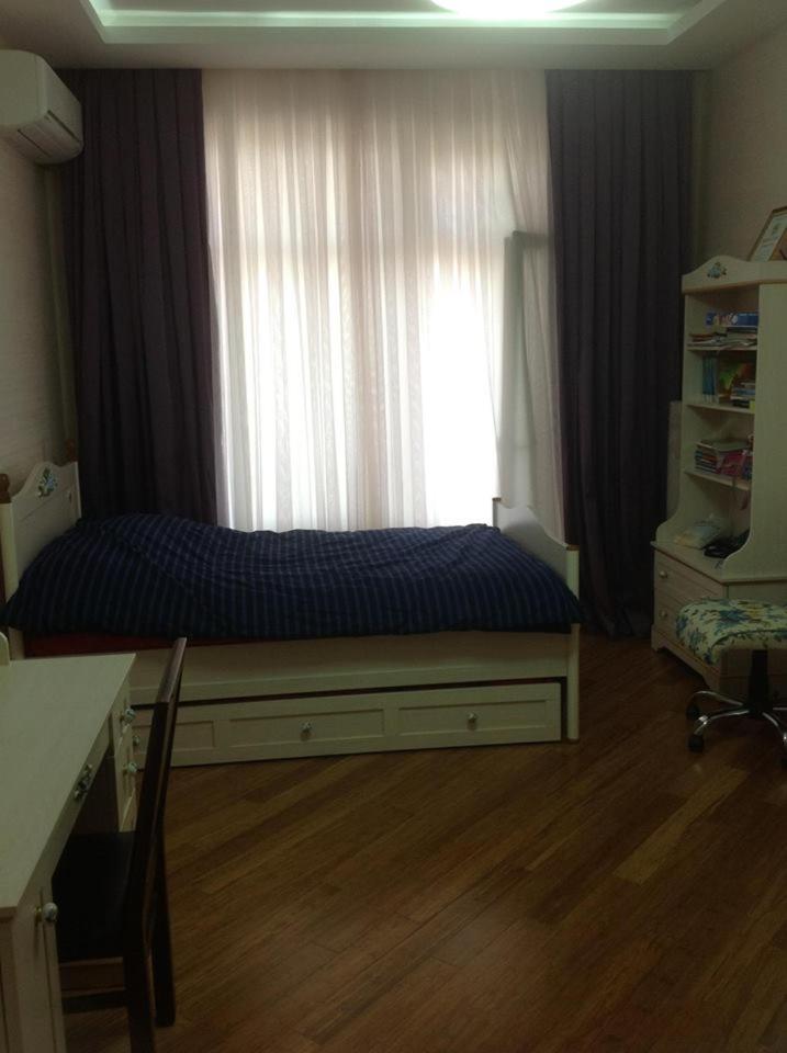 KIDS HOUSE