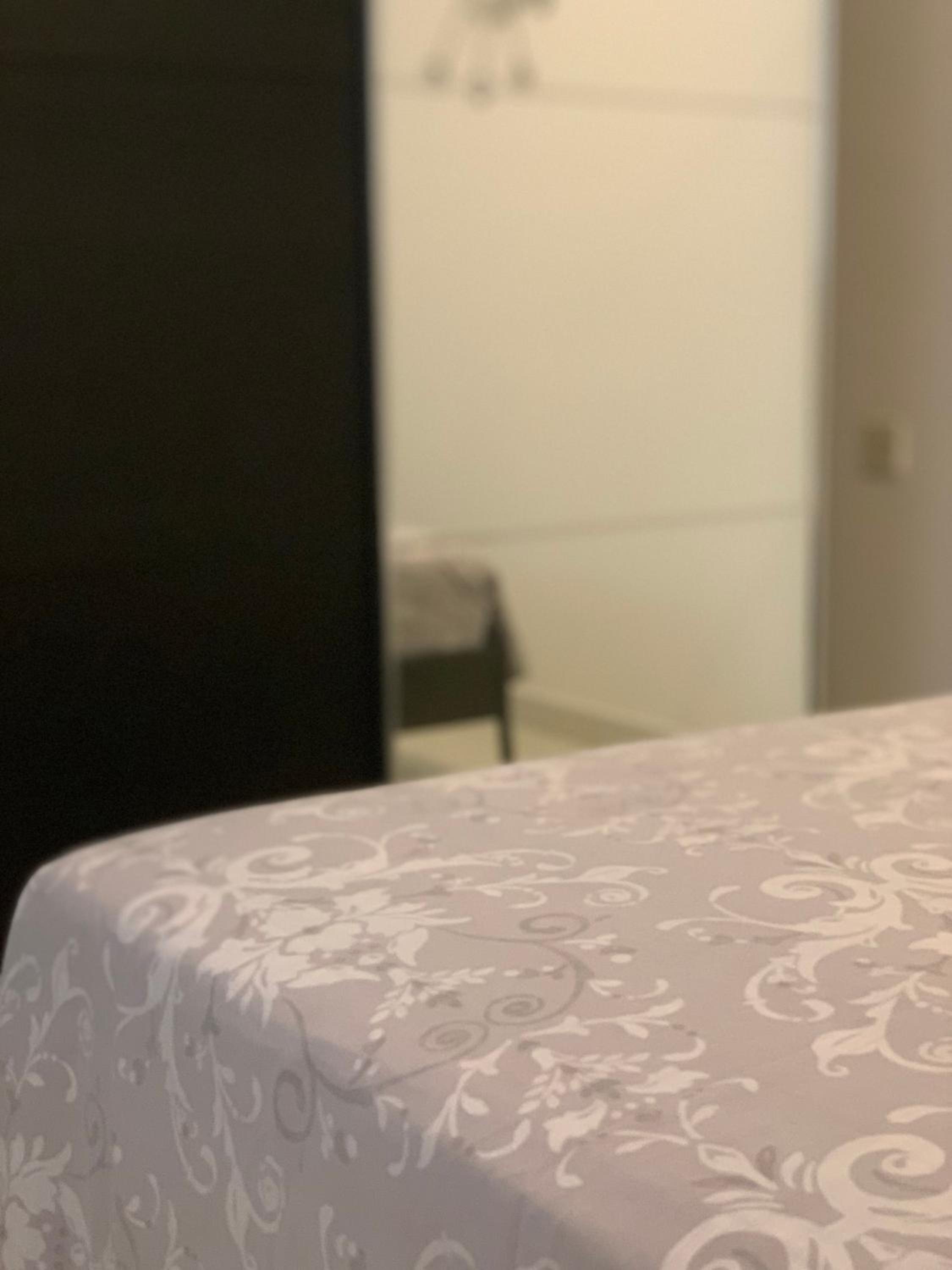 Spacious seaview Sliema Apt, steps from Valletta Ferry