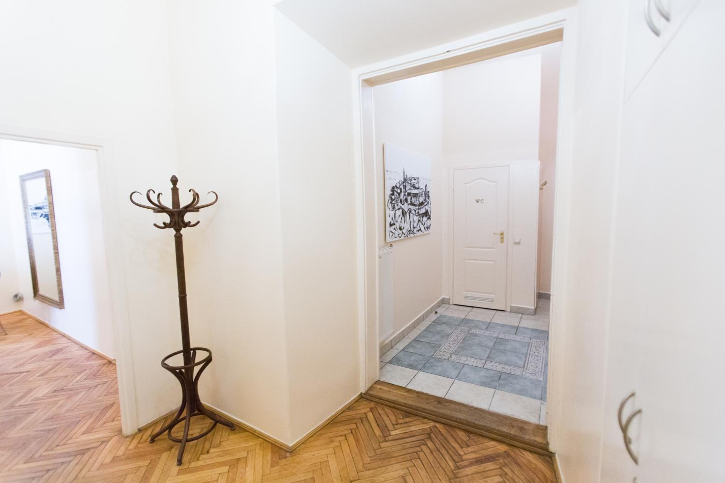 Apartments Roman