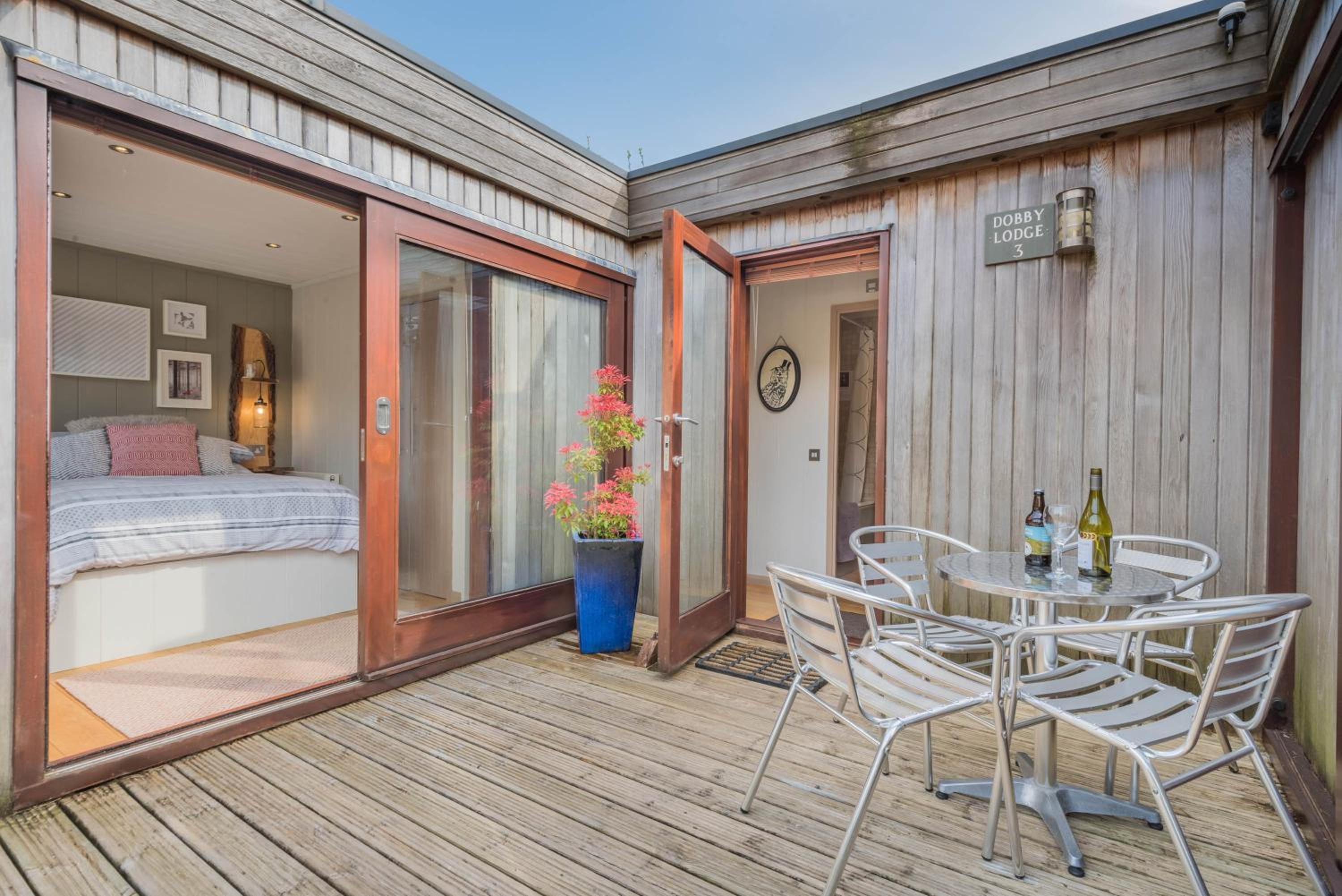 Dobby Lodge view 4